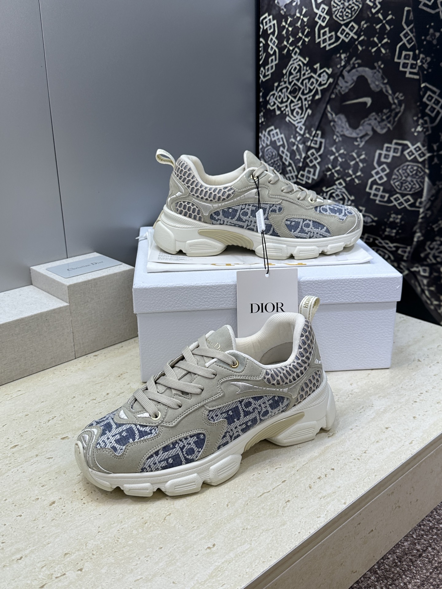 Dior 迪奥 春夏走秀新款 Vibe标志性时尚摩登运动老爹鞋 CD字母logo Oblique印花图案
