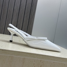 Prada 2026春夏走秀新款高跟尖头后空女鞋 普拉达字母logo扣果冻色低跟蝴蝶结拼色凉鞋 材质:鞋 Prada 2026春夏走秀新款高跟尖头后空女鞋 普拉达字母logo扣果冻色低跟蝴蝶结拼色凉鞋 材质:鞋