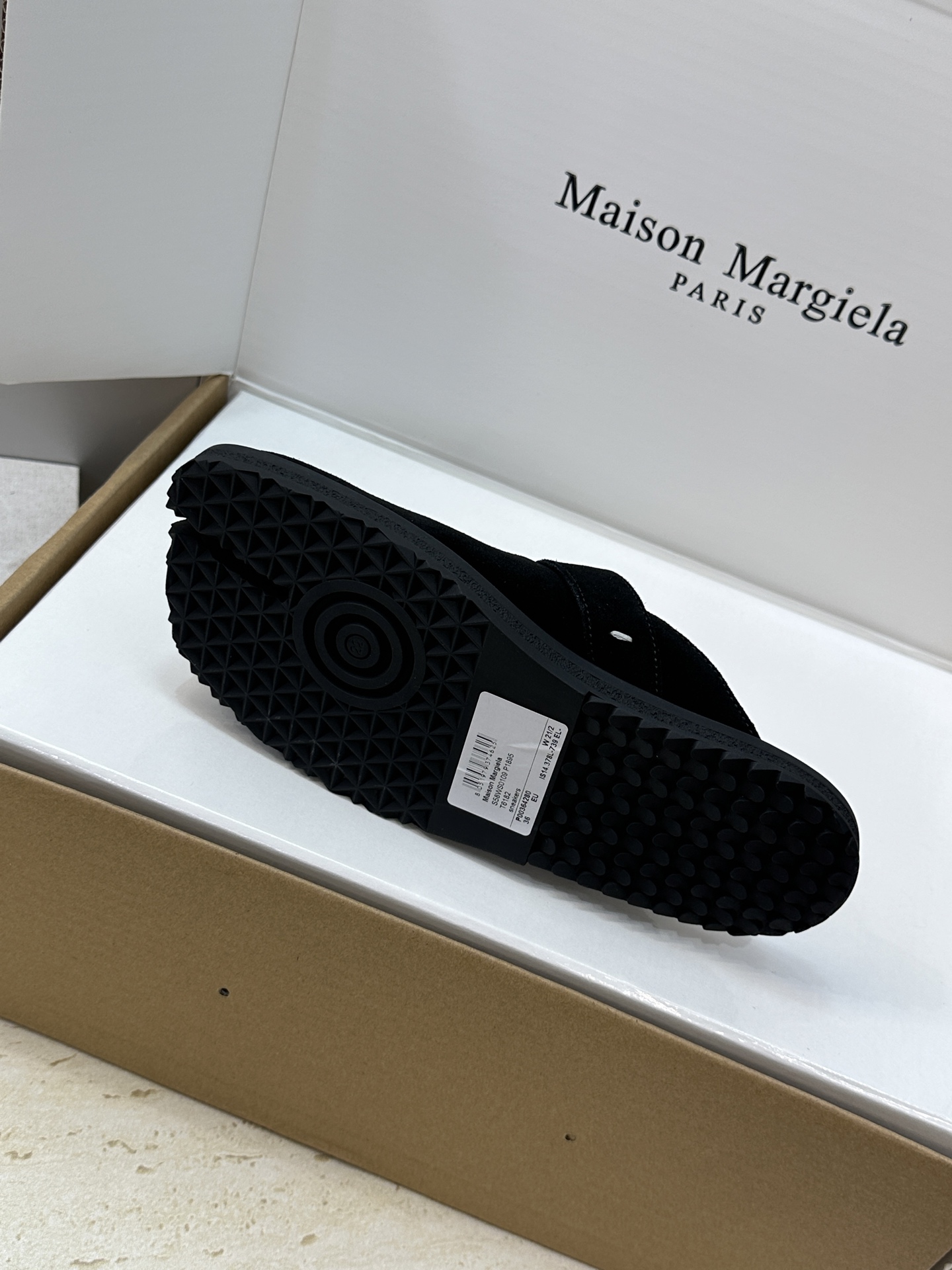（配全套飞机盒）Maison Margiela 马吉拉 2026春夏情侣系列新款方头分趾鞋 MM6字母l