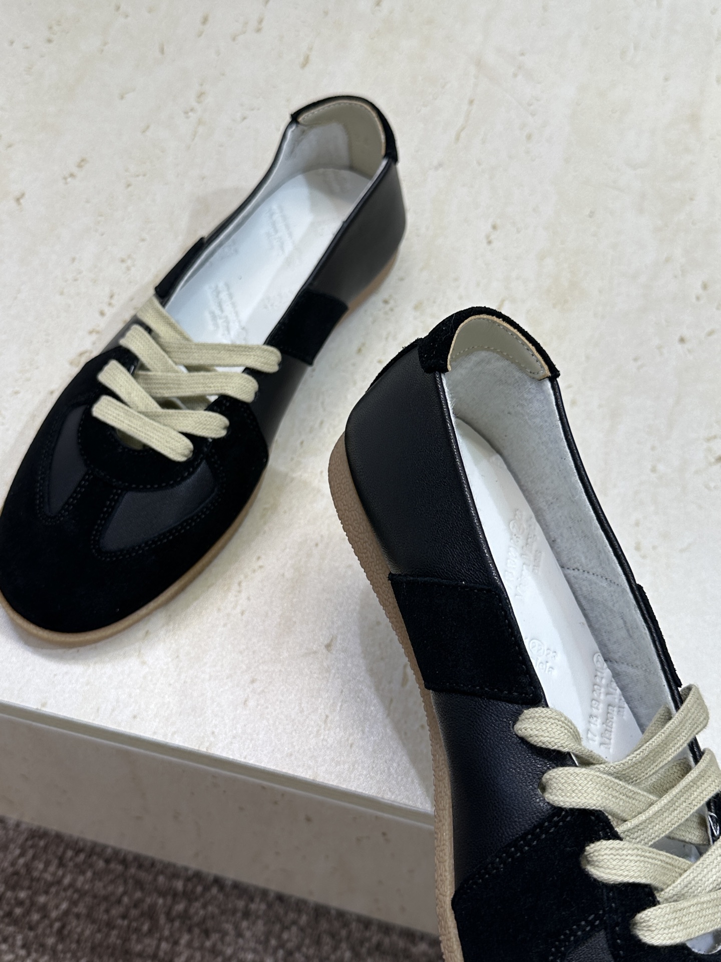 （配全套飞机盒）MaisonMargiela 2026春夏情侣新款系带德训休闲鞋 MM6 马吉拉字母lo