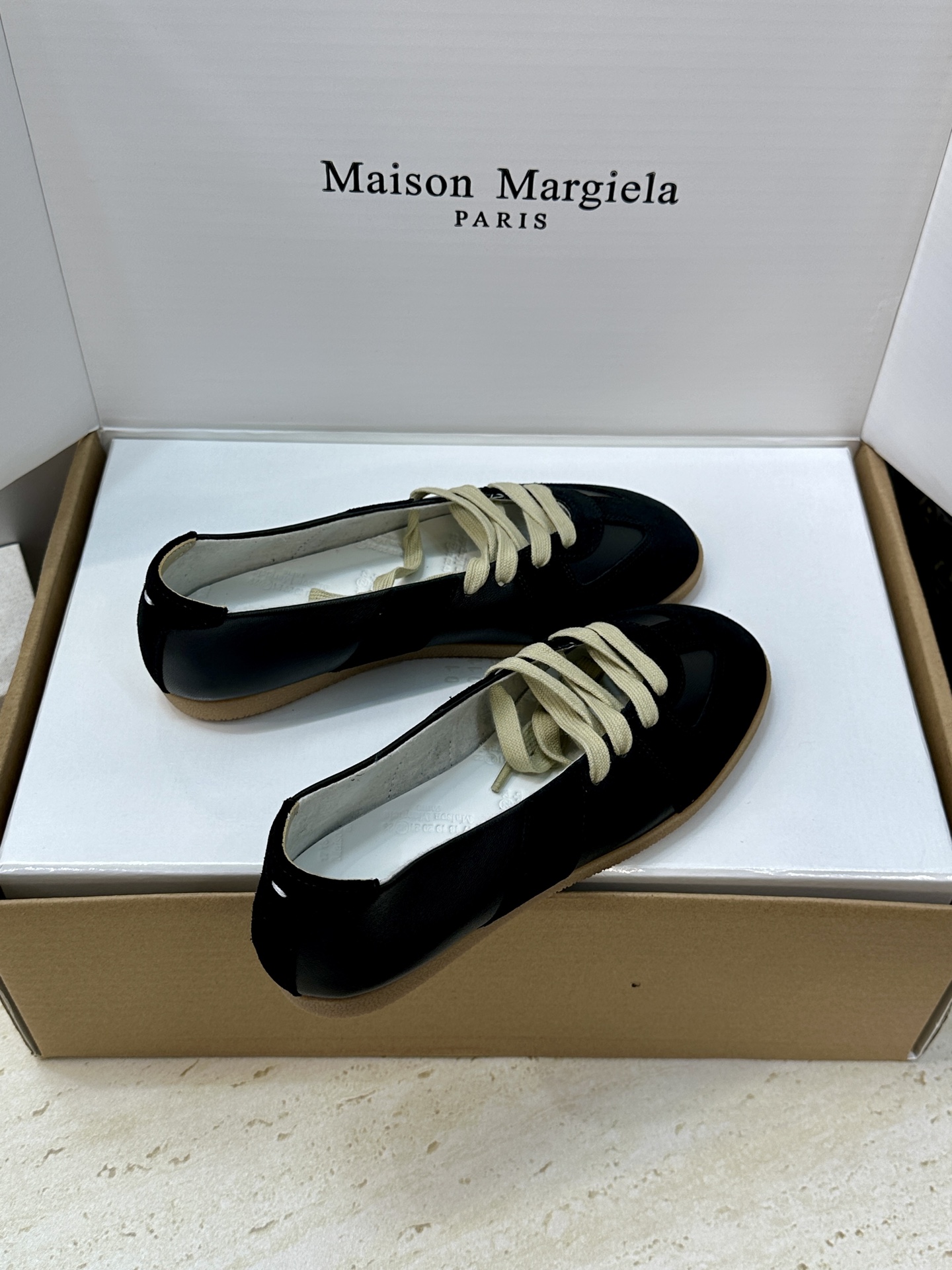 （配全套飞机盒）MaisonMargiela 2026春夏情侣新款系带德训休闲鞋 MM6 马吉拉字母lo