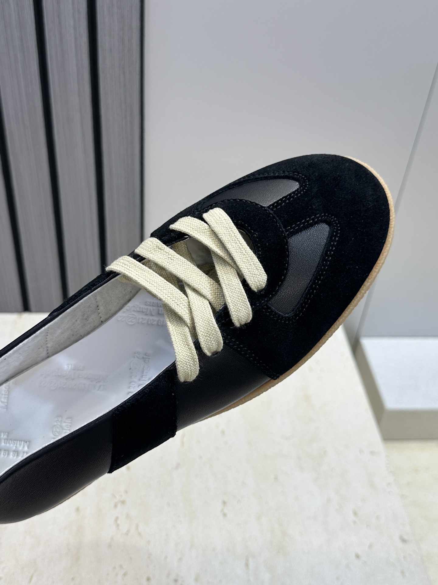 （配全套飞机盒）MaisonMargiela 2026春夏情侣新款系带德训休闲鞋 MM6 马吉拉字母lo