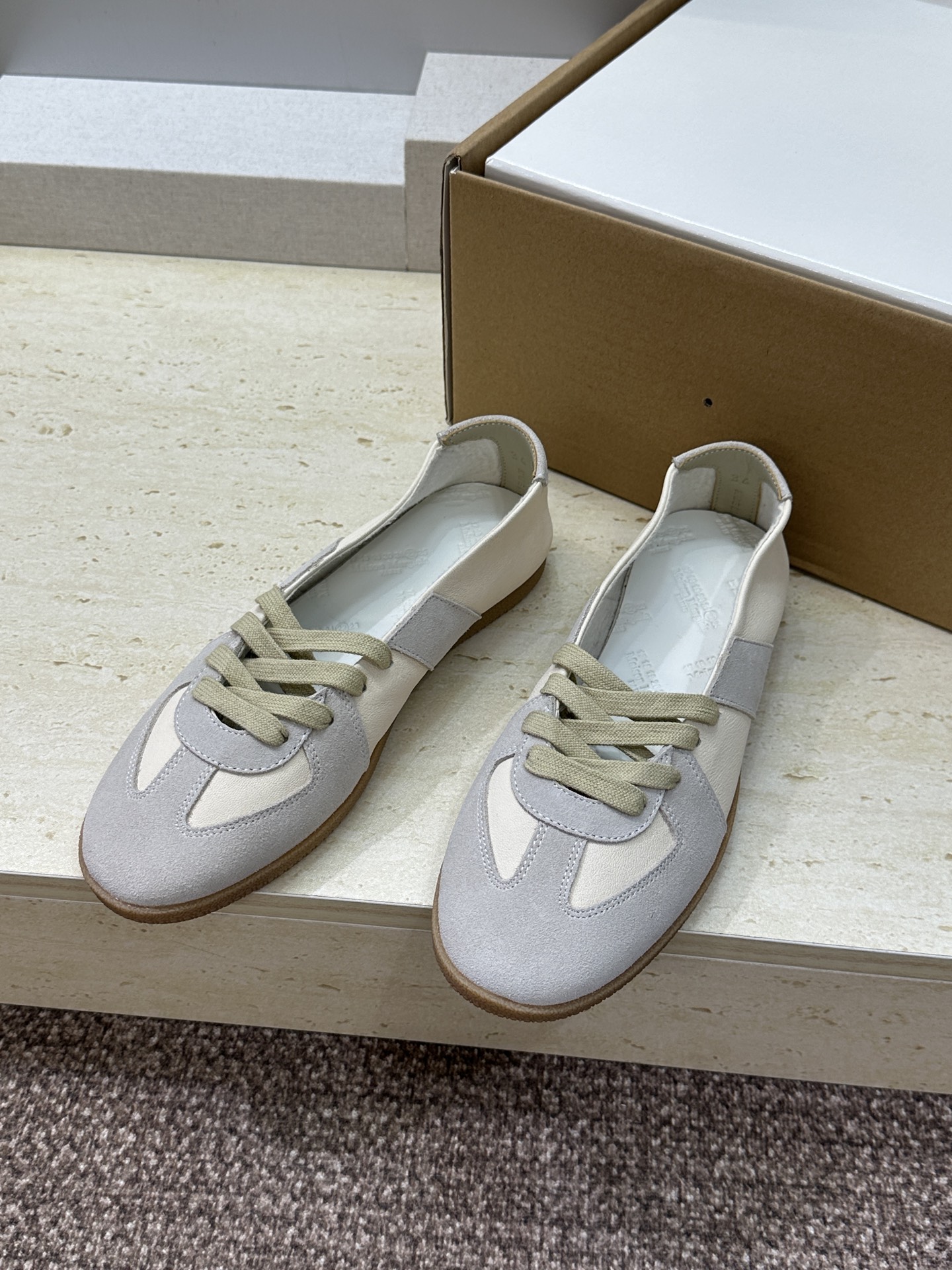（配全套飞机盒）MaisonMargiela 2026春夏情侣新款系带德训休闲鞋 MM6 马吉拉字母lo