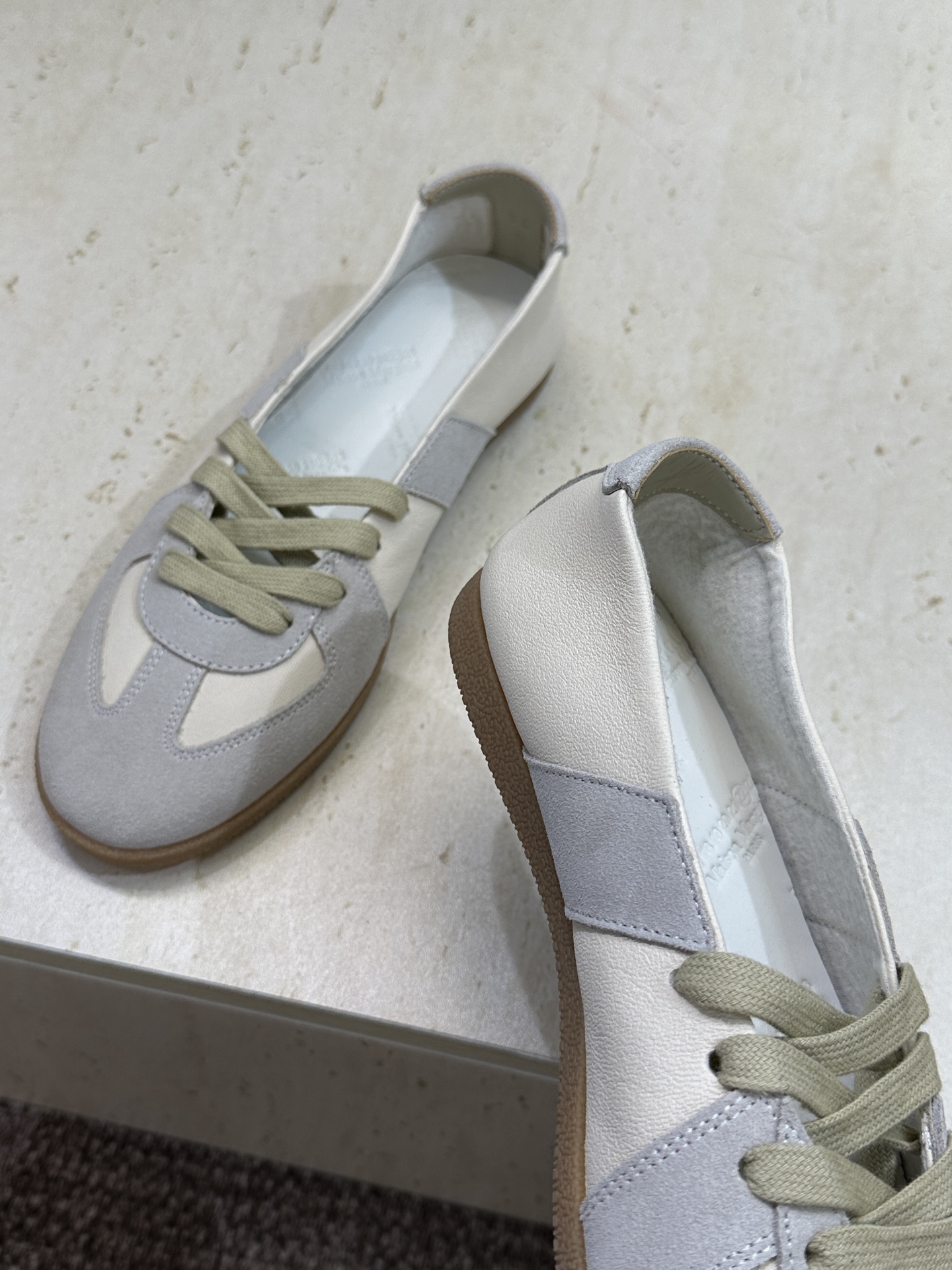 （配全套飞机盒）MaisonMargiela 2026春夏情侣新款系带德训休闲鞋 MM6 马吉拉字母lo