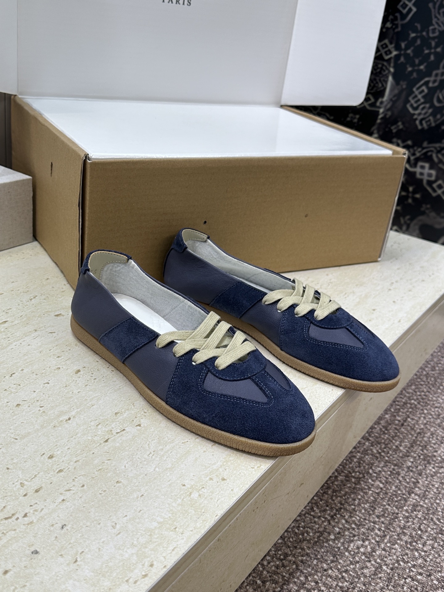 （配全套飞机盒）MaisonMargiela 2026春夏情侣新款系带德训休闲鞋 MM6 马吉拉字母lo