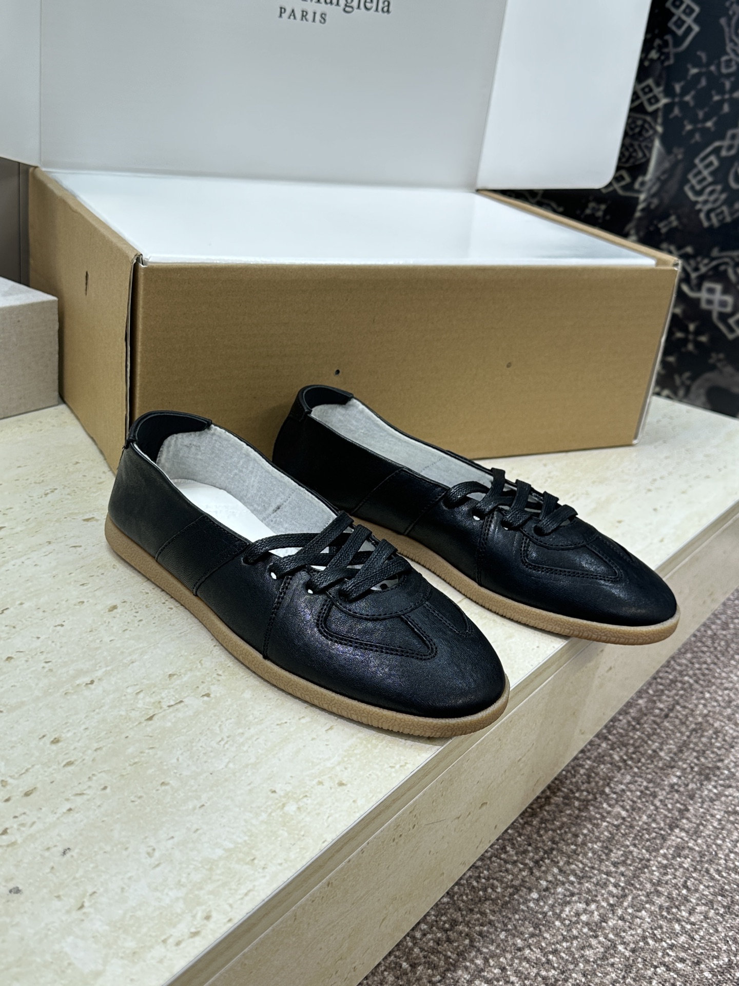 （配全套飞机盒）MaisonMargiela 2026春夏情侣新款系带德训休闲鞋 MM6 马吉拉字母lo