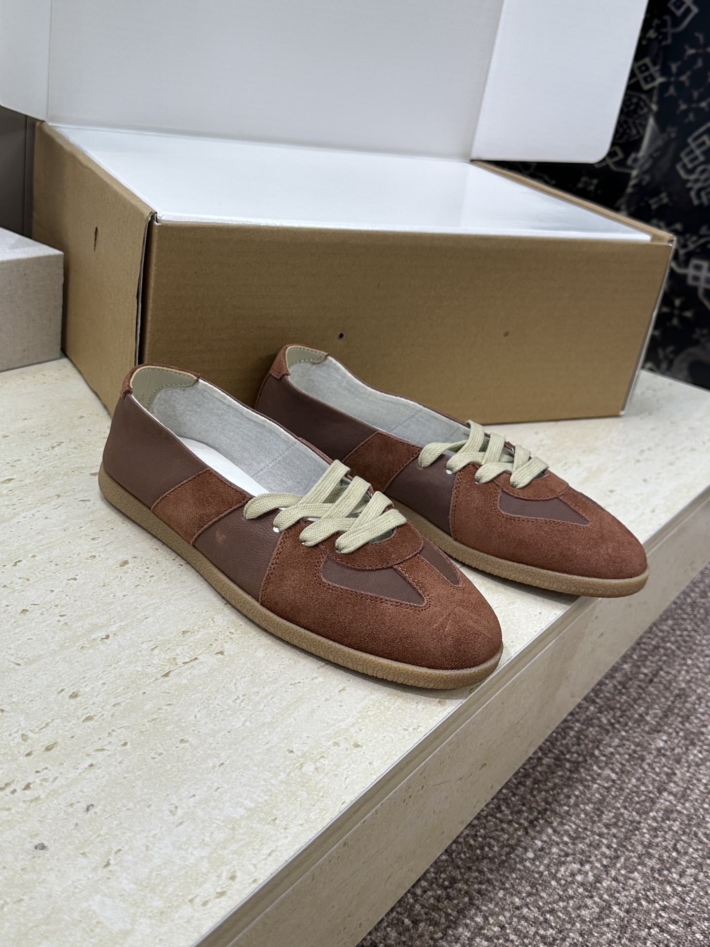 （配全套飞机盒）MaisonMargiela 2026春夏情侣新款系带德训休闲鞋 MM6 马吉拉字母lo