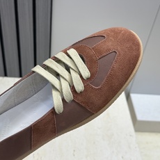 (配全套飞机盒)MaisonMargiela 2026春夏情侣新款系带德训休闲鞋 MM6 马吉拉字母lo (配全套飞机盒)MaisonMargiela 2026春夏情侣新款系带德训休闲鞋 MM6 马吉拉字母lo