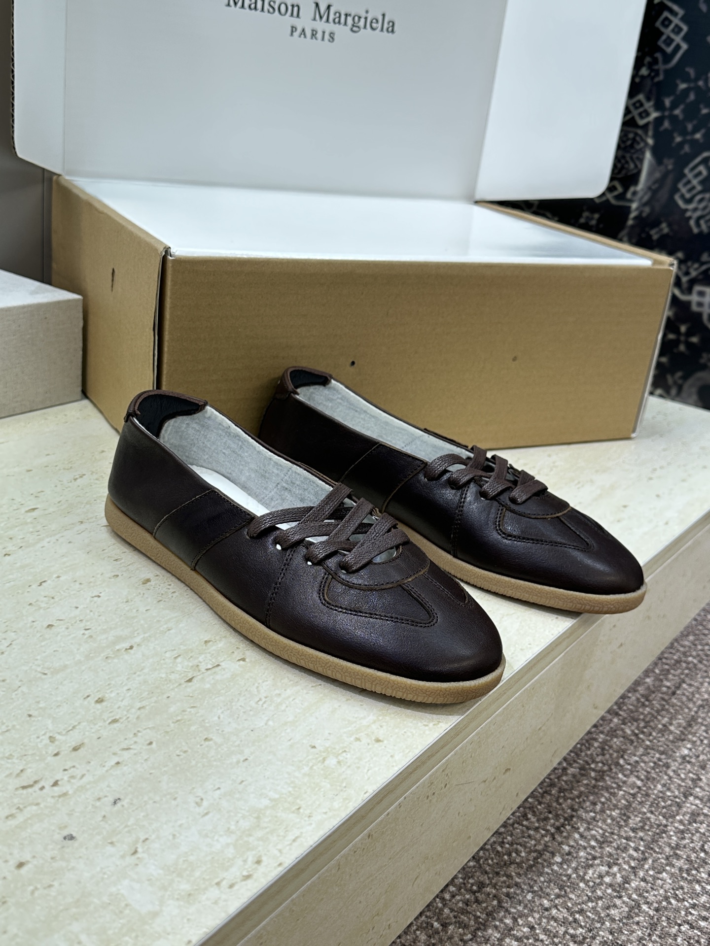 （配全套飞机盒）MaisonMargiela 2026春夏情侣新款系带德训休闲鞋 MM6 马吉拉字母lo