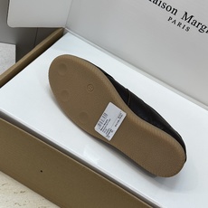 (配全套飞机盒)MaisonMargiela 2026春夏情侣新款系带德训休闲鞋 MM6 马吉拉字母lo (配全套飞机盒)MaisonMargiela 2026春夏情侣新款系带德训休闲鞋 MM6 马吉拉字母lo