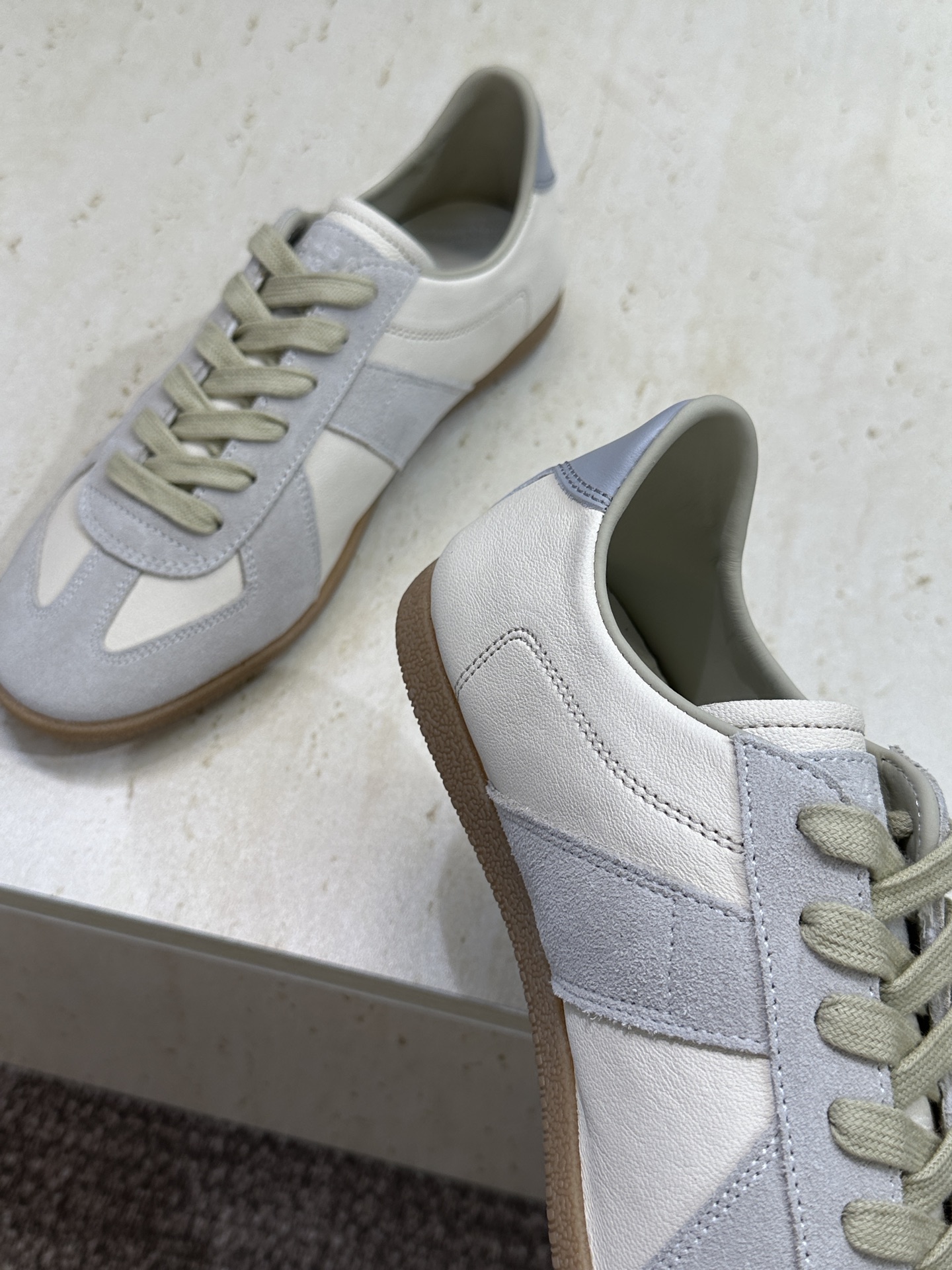 （配全套飞机盒）MaisonMargiela 2026春夏情侣新款系带德训休闲鞋 MM6 马吉拉字母lo