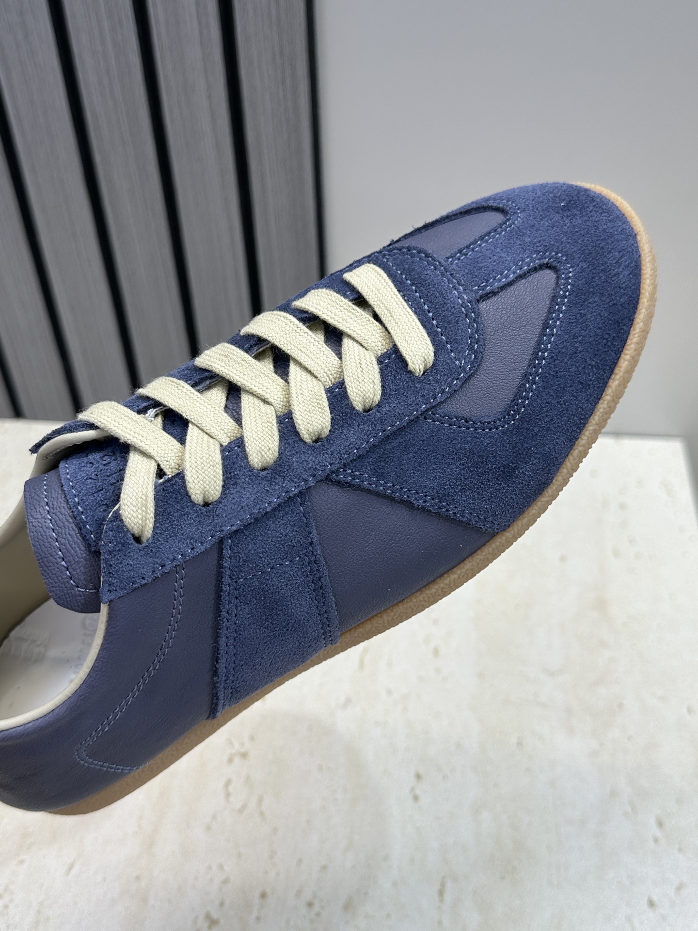（配全套飞机盒）MaisonMargiela 2026春夏情侣新款系带德训休闲鞋 MM6 马吉拉字母lo