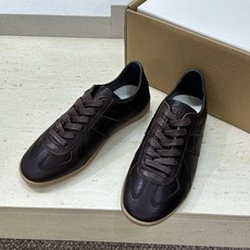 (配全套飞机盒)MaisonMargiela 2026春夏情侣新款系带德训休闲鞋 MM6 马吉拉字母lo (配全套飞机盒)MaisonMargiela 2026春夏情侣新款系带德训休闲鞋 MM6 马吉拉字母lo