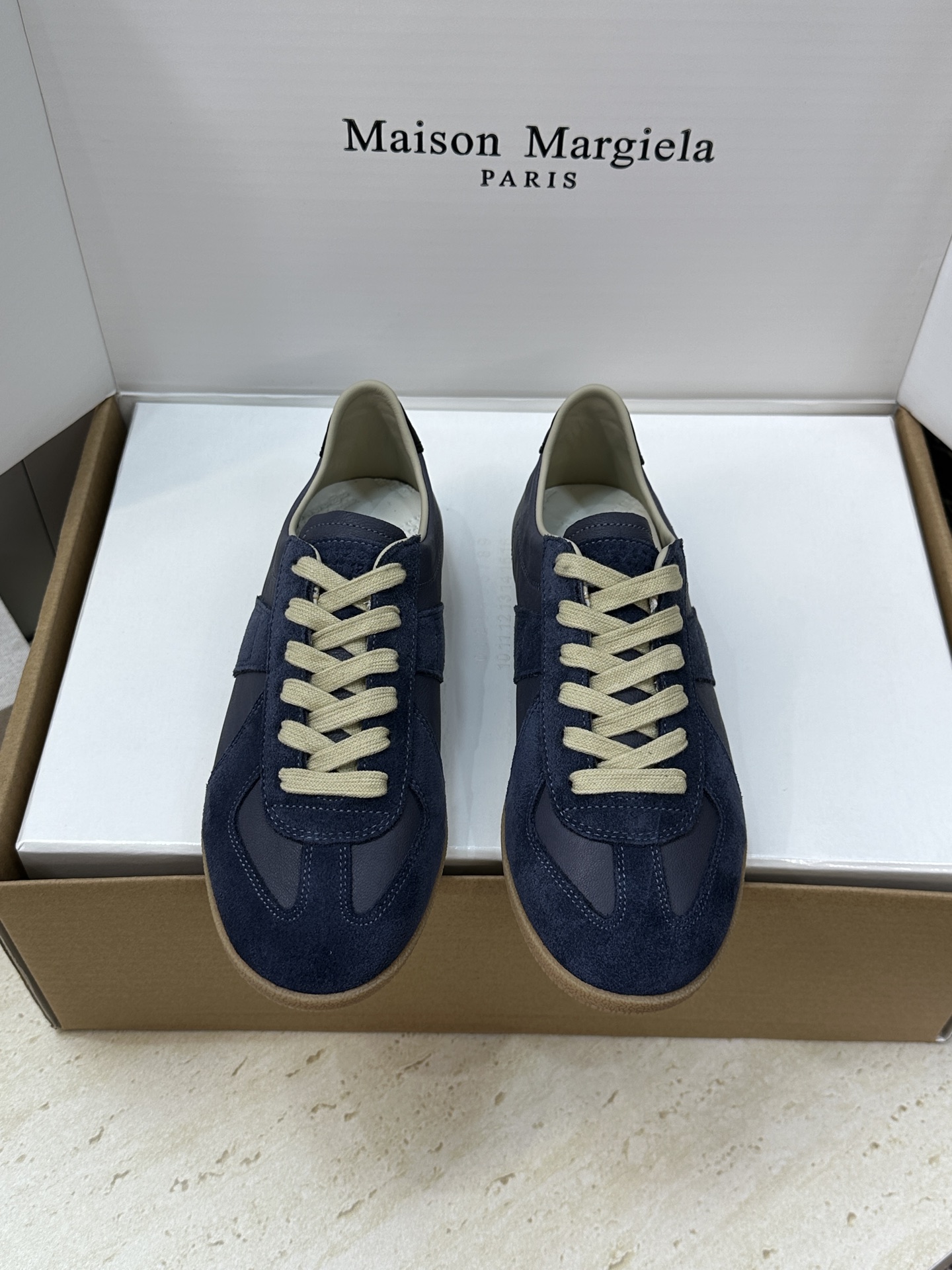 （配全套飞机盒）MaisonMargiela 2026春夏情侣新款系带德训休闲鞋 MM6 马吉拉字母lo