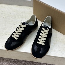 (配全套飞机盒)MaisonMargiela 2026春夏情侣新款系带德训休闲鞋 MM6 马吉拉字母lo (配全套飞机盒)MaisonMargiela 2026春夏情侣新款系带德训休闲鞋 MM6 马吉拉字母lo