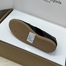 (配全套飞机盒)MaisonMargiela 2026春夏情侣新款系带德训休闲鞋 MM6 马吉拉字母lo (配全套飞机盒)MaisonMargiela 2026春夏情侣新款系带德训休闲鞋 MM6 马吉拉字母lo
