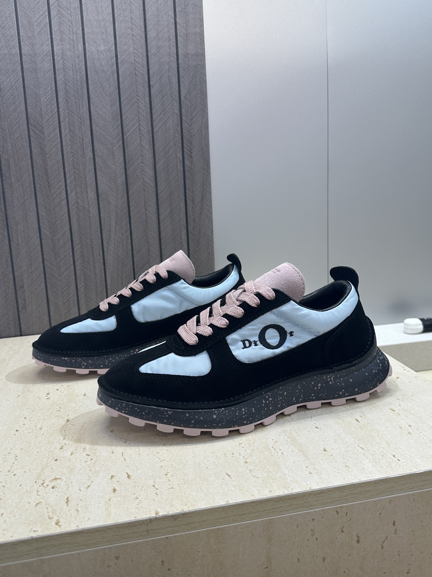 工厂价(仅男码）Dior 迪奥 2026春夏新款 Squash 摩登徳训运动鞋 明星同款厚底圆头系带休闲