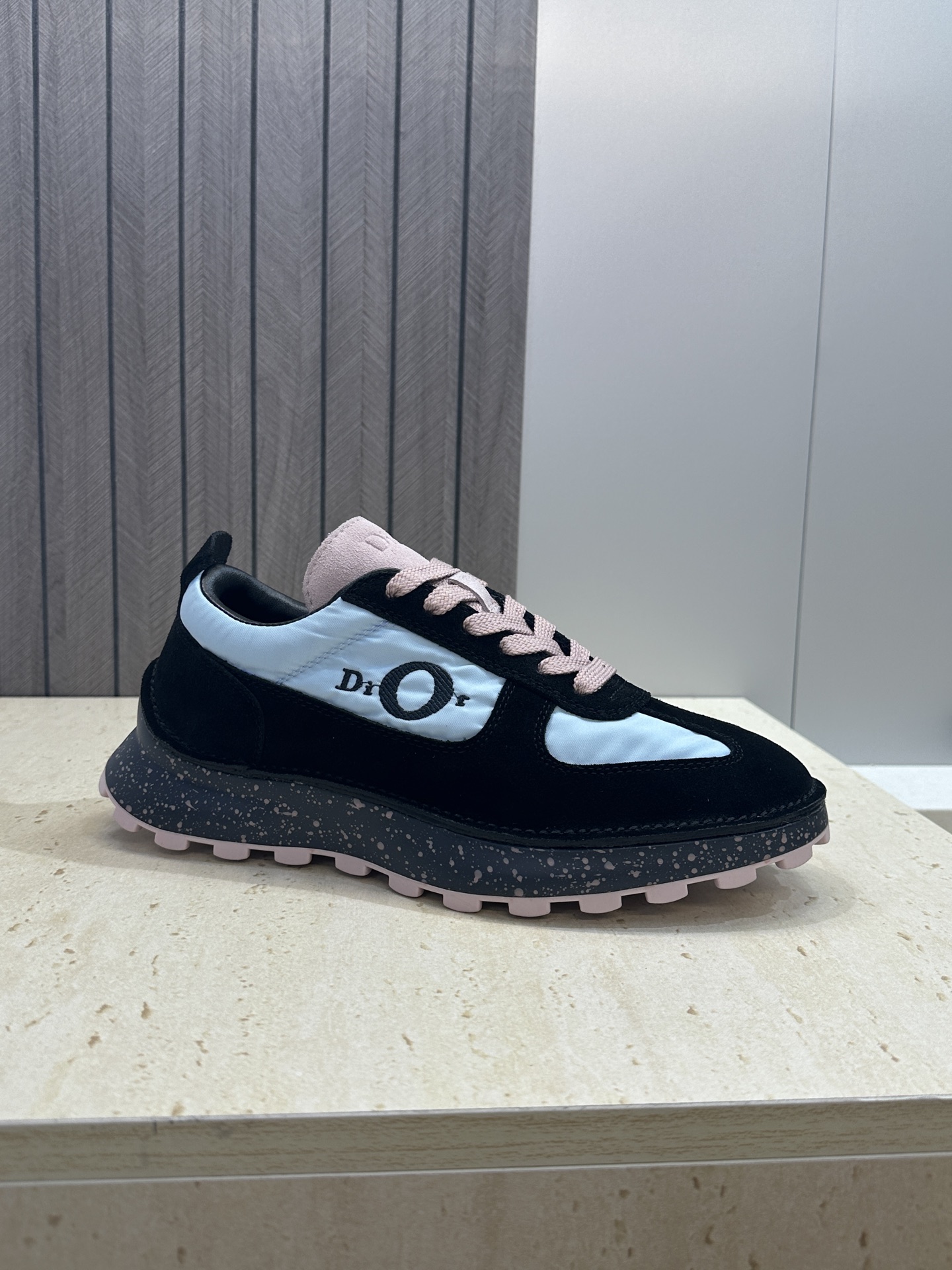 工厂价(仅男码）Dior 迪奥 2026春夏新款 Squash 摩登徳训运动鞋 明星同款厚底圆头系带休闲