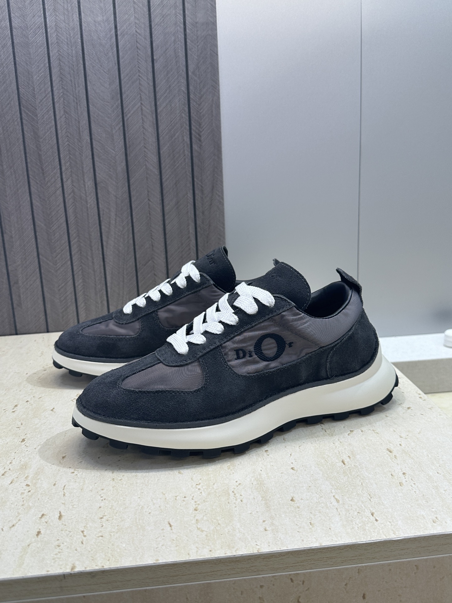 工厂价(仅男码）Dior 迪奥 2026春夏新款 Squash 摩登徳训运动鞋 明星同款厚底圆头系带休闲