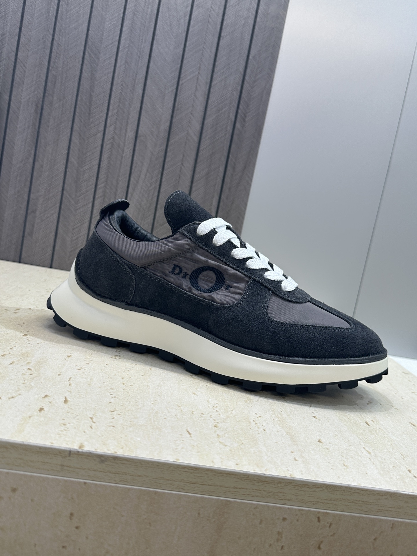 工厂价(仅男码）Dior 迪奥 2026春夏新款 Squash 摩登徳训运动鞋 明星同款厚底圆头系带休闲