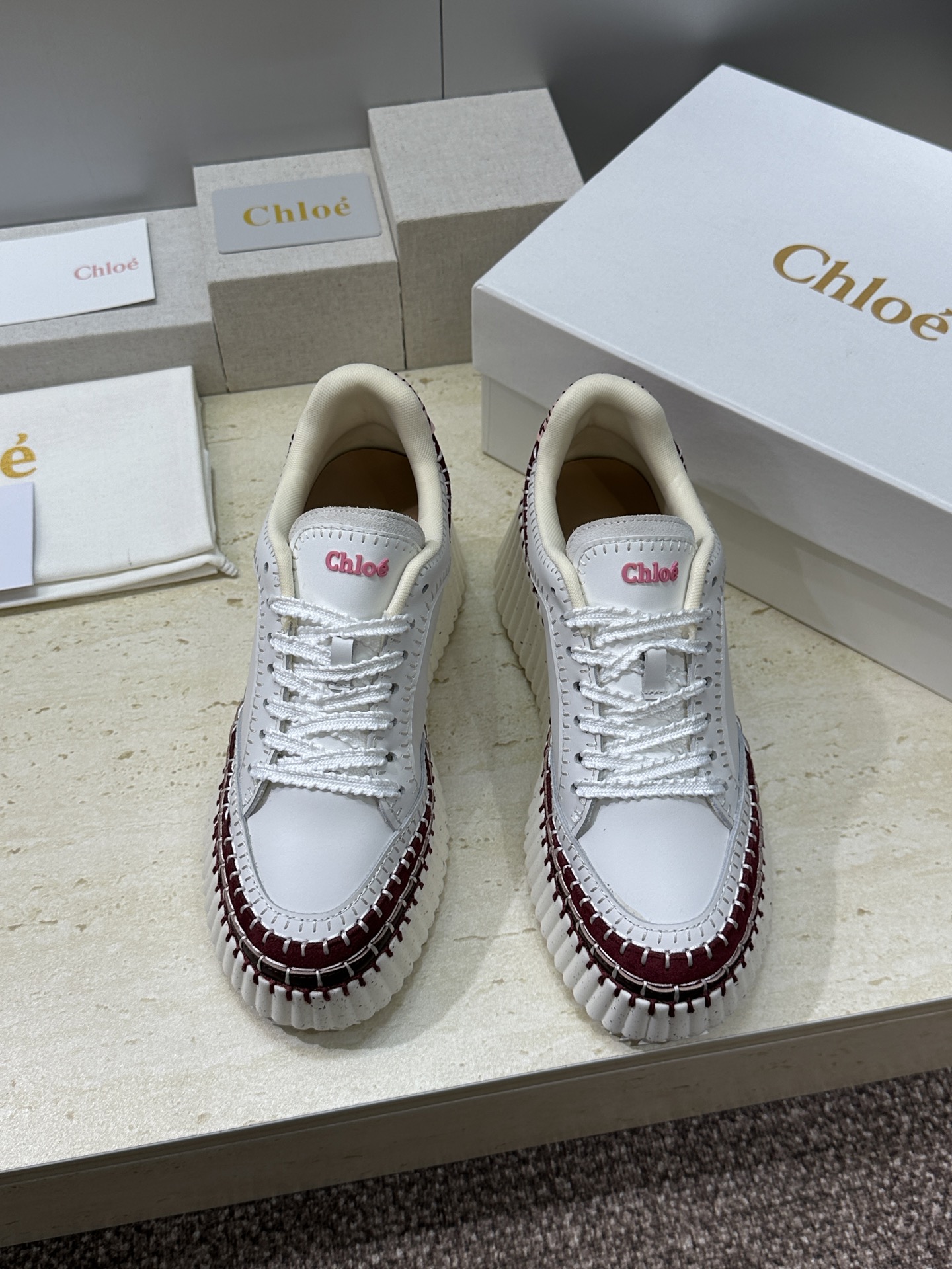 Chloe 蔻依 2026春夏走秀新款运动跑鞋 明星同款字母logo厚底系带休闲时尚拼色老爹鞋 市面顶级