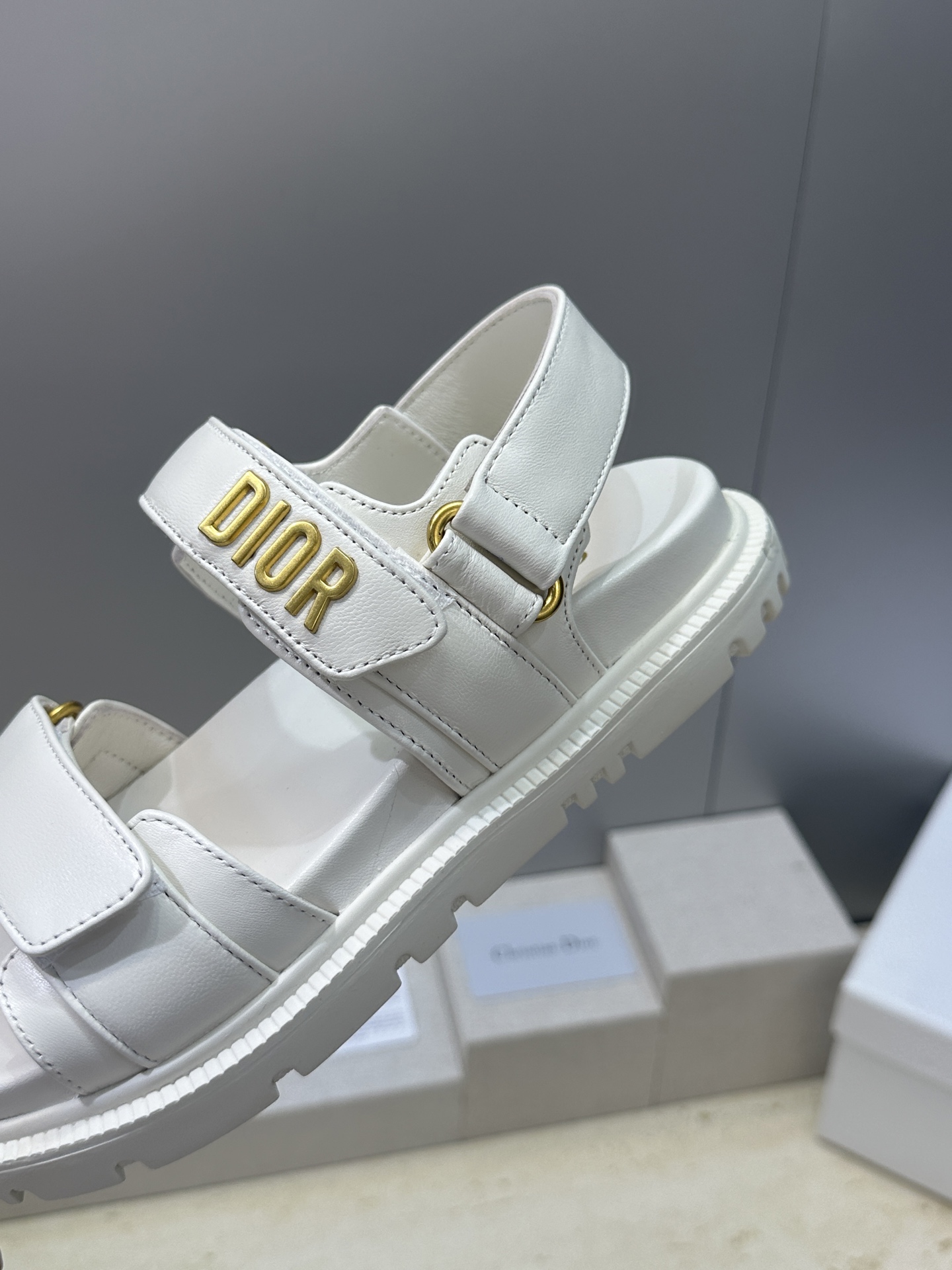 顶级版 迪奥 Dior 春夏经典款 Ract 魔术贴休闲女鞋 CD字母logo五金扣厚底圆头露趾沙滩凉鞋
