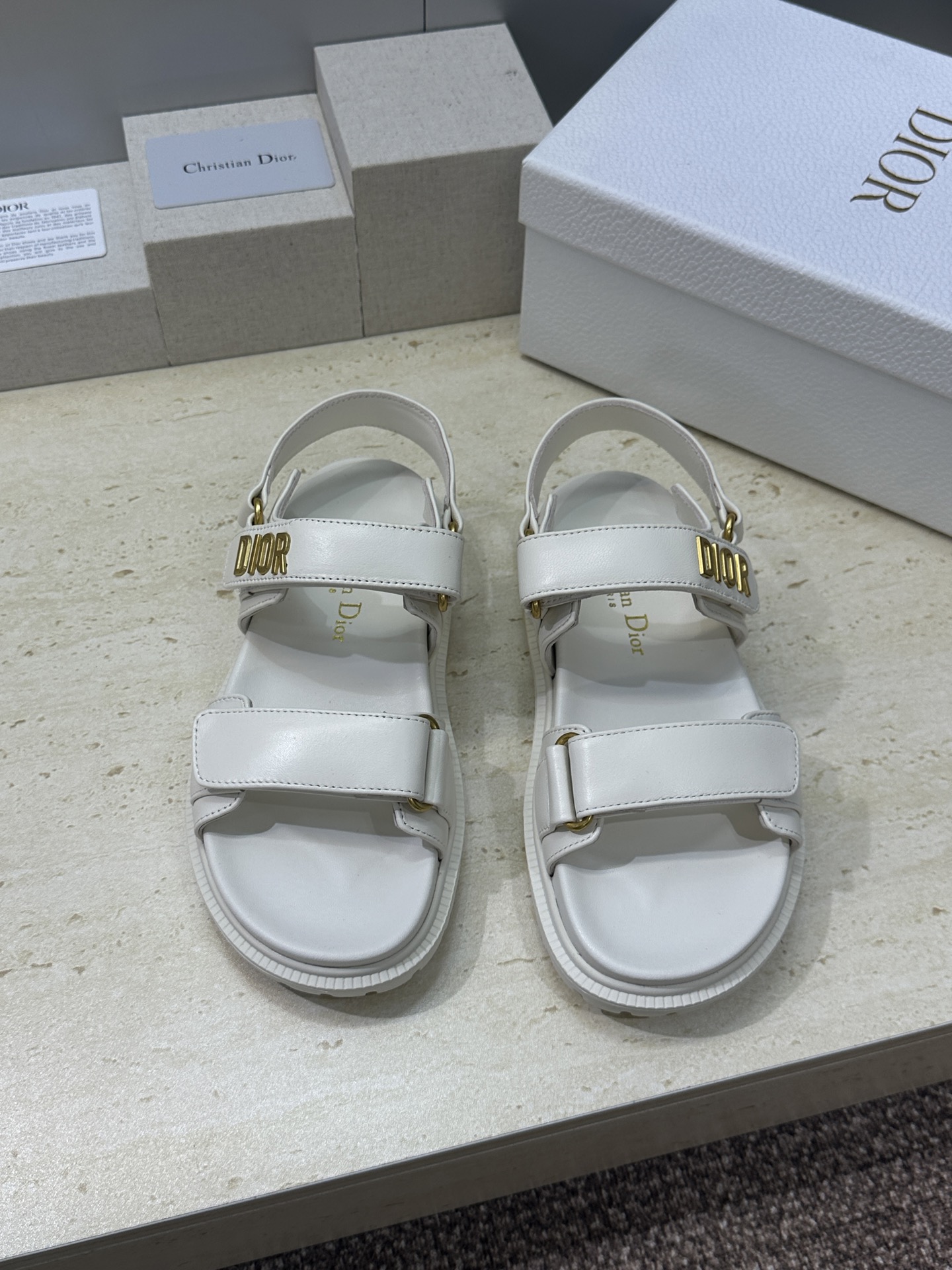 顶级版 迪奥 Dior 春夏经典款 Ract 魔术贴休闲女鞋 CD字母logo五金扣厚底圆头露趾沙滩凉鞋