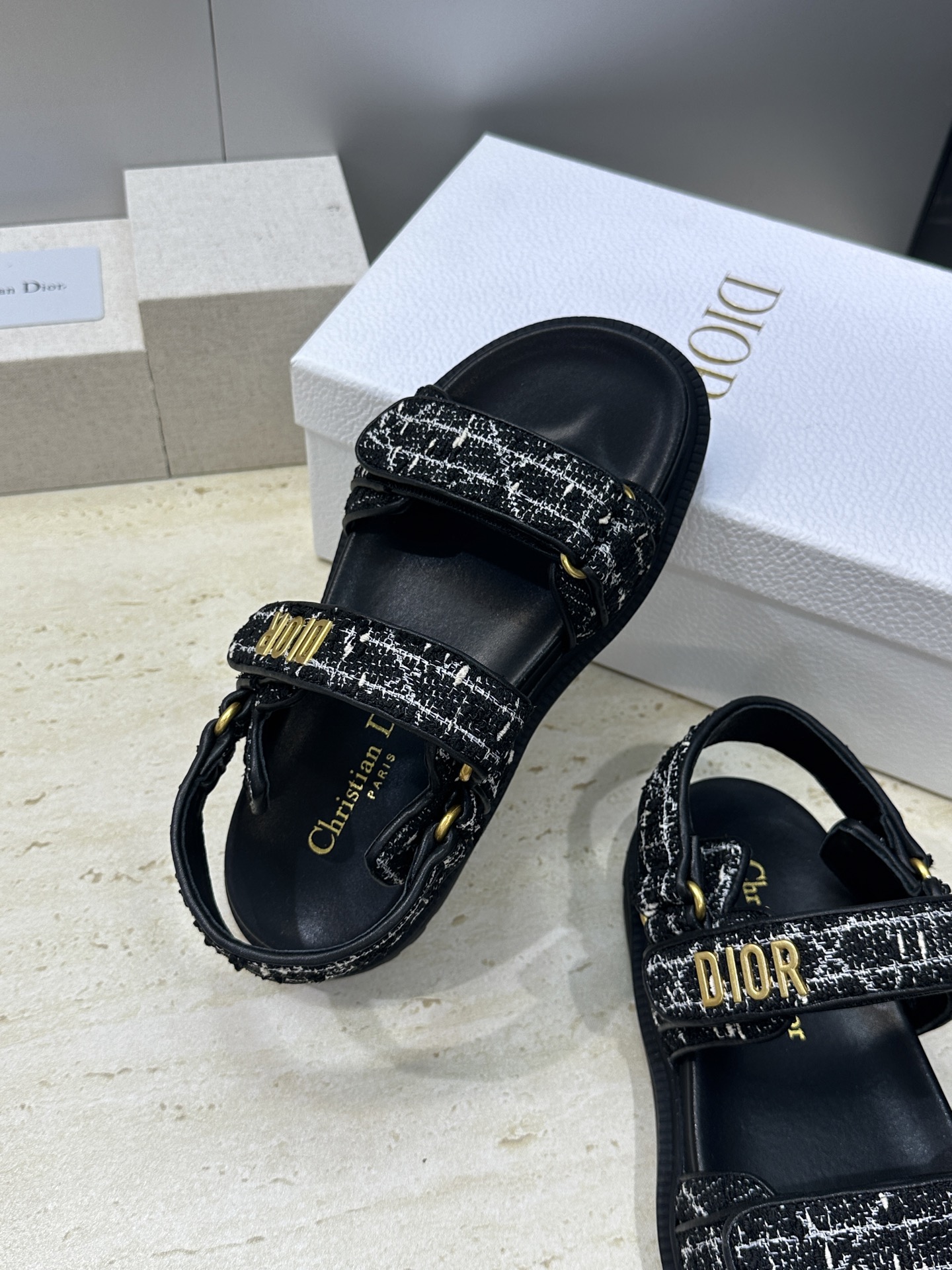 顶级版 迪奥 Dior 春夏经典款 Ract 魔术贴休闲女鞋 CD字母logo五金扣厚底圆头露趾沙滩凉鞋