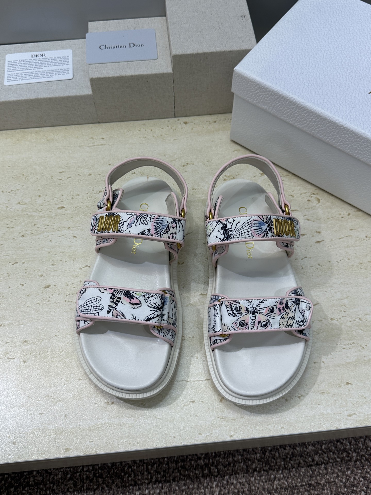 顶级版 迪奥 Dior 春夏经典款 Ract 魔术贴休闲女鞋 CD字母logo五金扣厚底圆头露趾沙滩凉鞋
