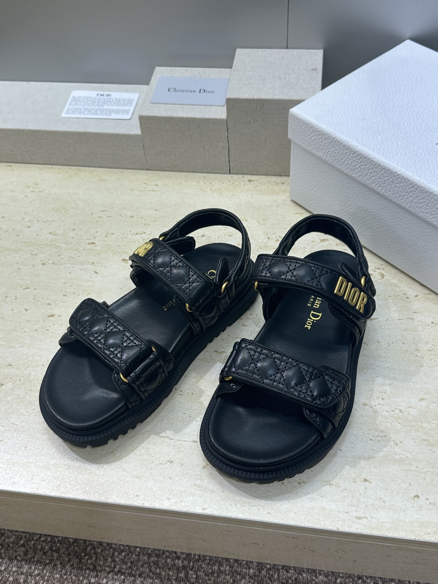顶级版 迪奥 Dior 春夏经典款 Ract 魔术贴菱格电绣休闲女鞋 CD字母logo五金扣厚底圆头露趾