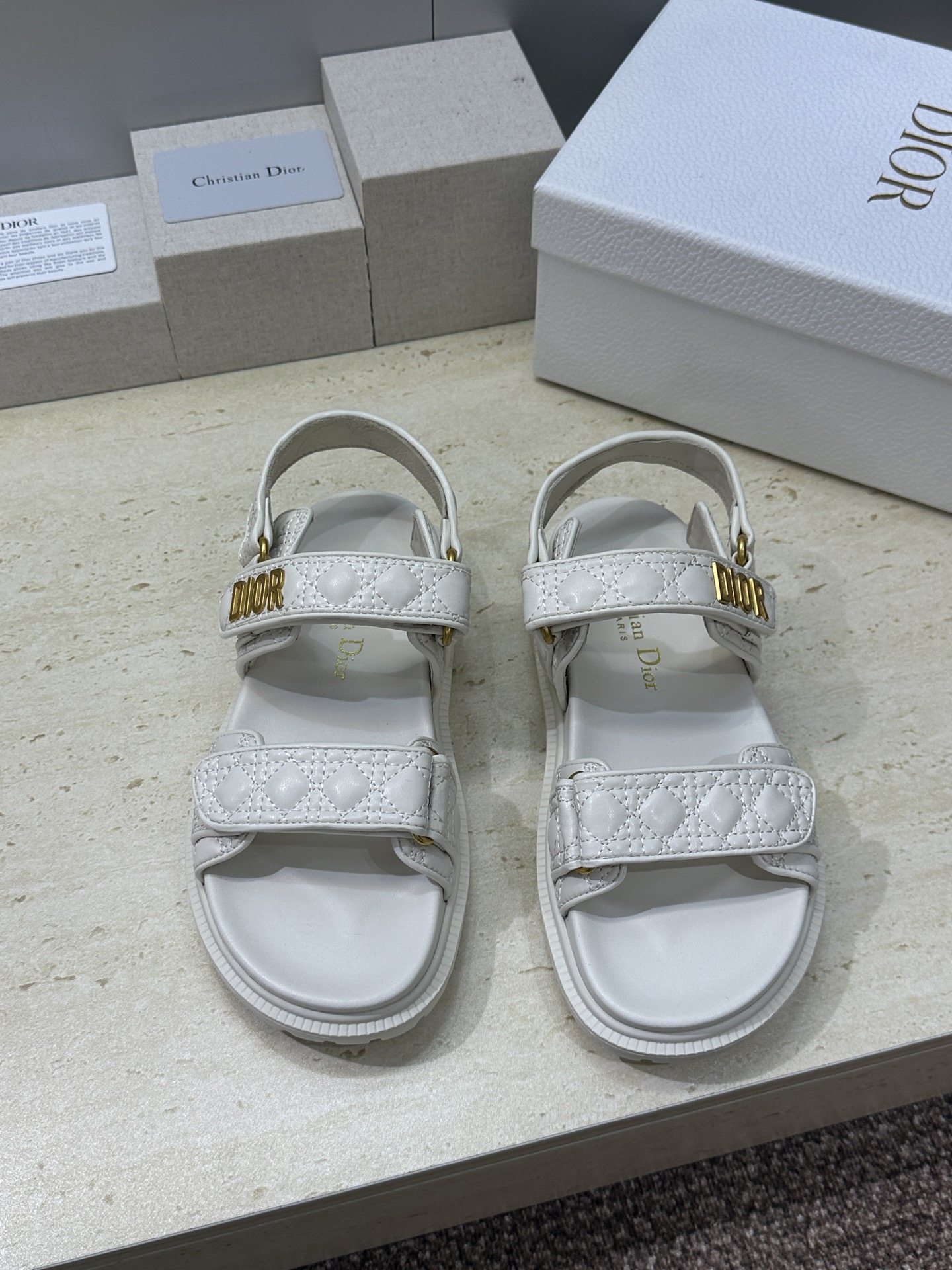 顶级版 迪奥 Dior 春夏经典款 Ract 魔术贴菱格电绣休闲女鞋 CD字母logo五金扣厚底圆头露趾