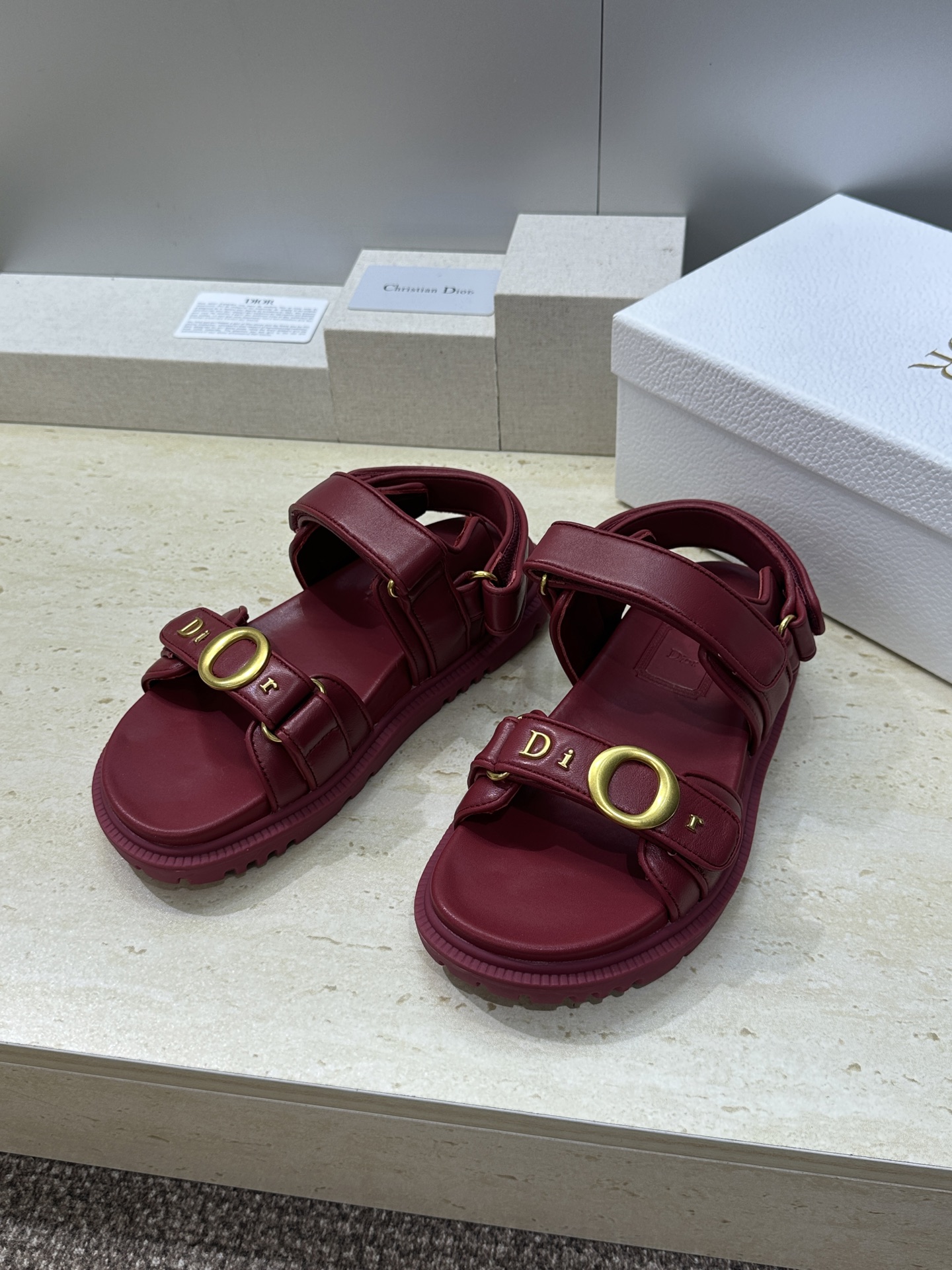顶级版 迪奥 Dior 2026春夏走秀新款 My 魔术贴厚底休闲女鞋 CD字母logo五金扣平底圆头 
