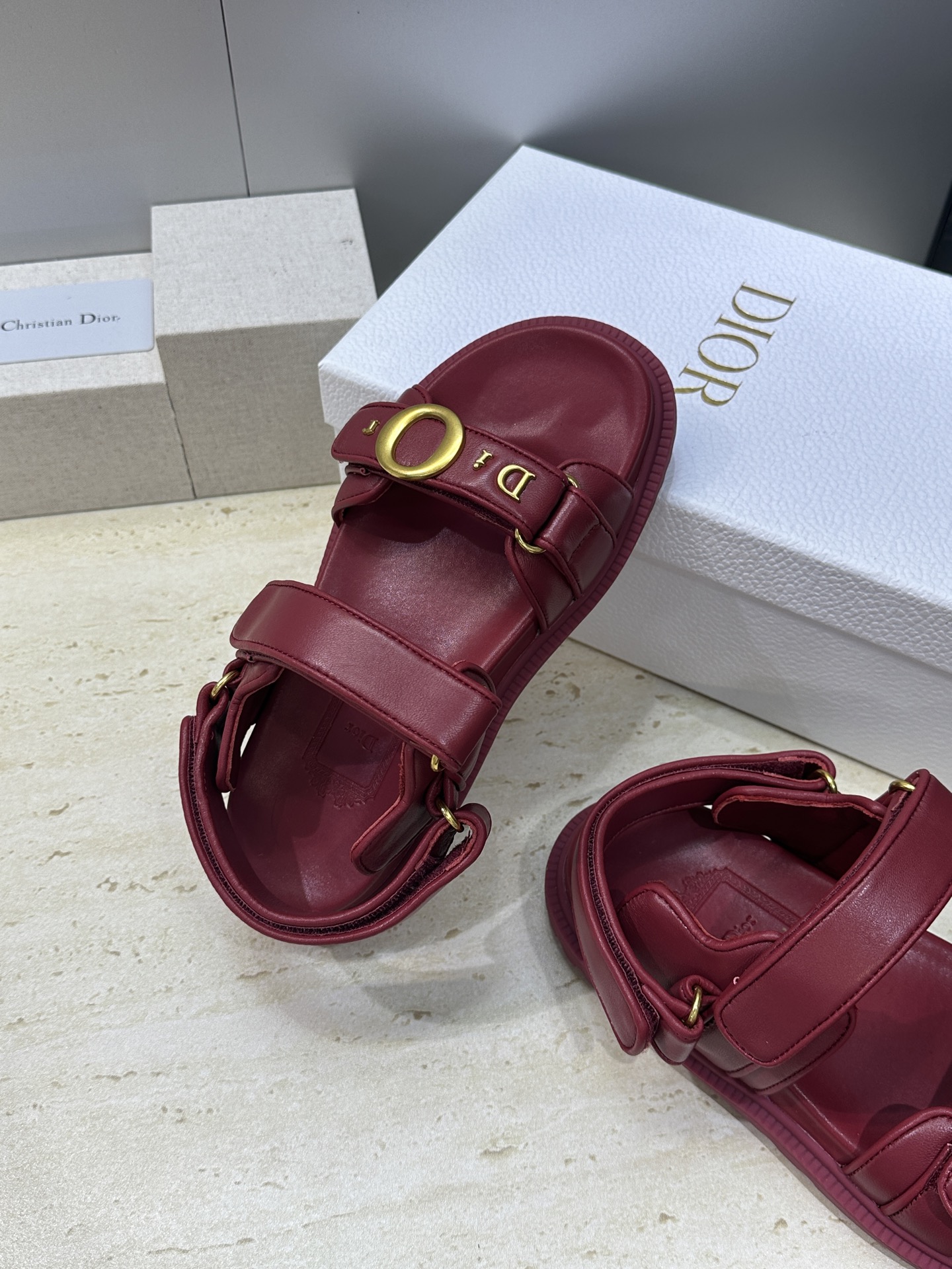 顶级版 迪奥 Dior 2026春夏走秀新款 My 魔术贴厚底休闲女鞋 CD字母logo五金扣平底圆头 