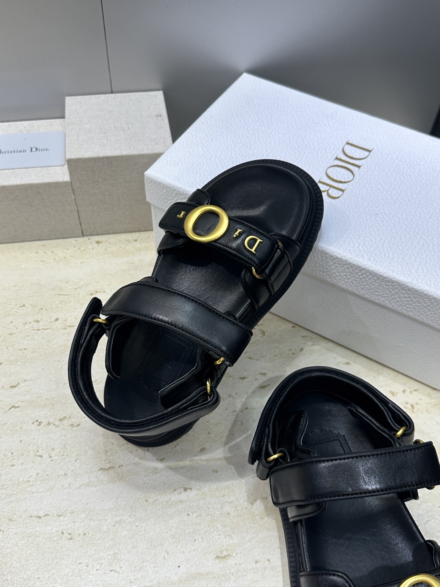 顶级版 迪奥 Dior 2026春夏走秀新款 My 魔术贴厚底休闲女鞋 CD字母logo五金扣平底圆头 