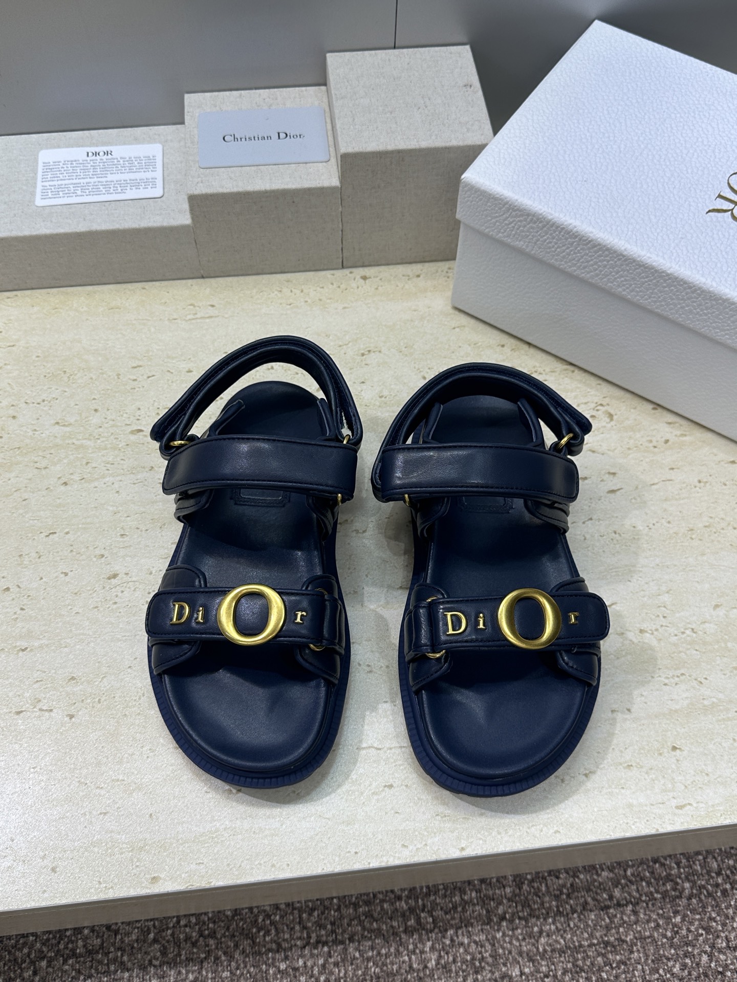 顶级版 迪奥 Dior 2026春夏走秀新款 My 魔术贴厚底休闲女鞋 CD字母logo五金扣平底圆头 