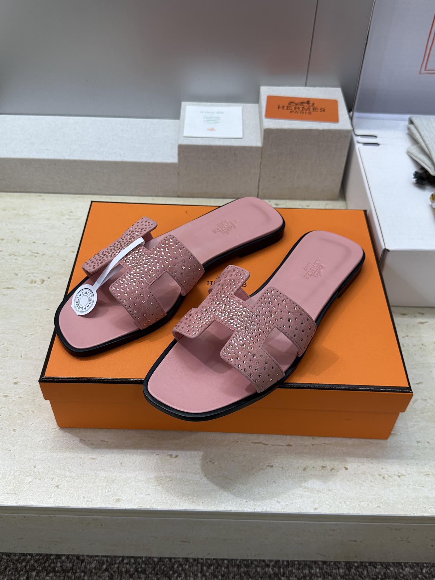 （配全套飞机盒）莞货 代购级 爱马仕 Hermes 2026春夏新色经典款 Oran粗跟拼色工字拖水钻女