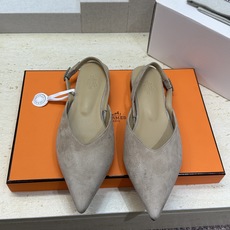 莞货 代购级 爱马仕 Hermes 2026春夏新款 Nicolette 平底拼色穆勒女鞋 H家字母l 莞货 代购级 爱马仕 Hermes 2026春夏新款 Nicolette 平底拼色穆勒女鞋 H家字母l