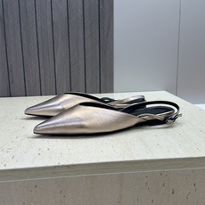 莞货 代购级 爱马仕 Hermes 2026春夏新款 Nicolette 平底拼色穆勒女鞋 H家字母l 莞货 代购级 爱马仕 Hermes 2026春夏新款 Nicolette 平底拼色穆勒女鞋 H家字母l