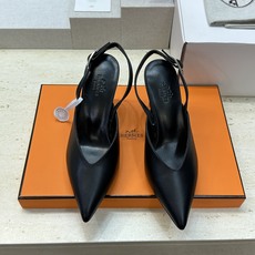 莞货 代购级 爱马仕 Hermes 2026春夏新款 Nicolette 高跟拼色穆勒女鞋 H家字母l 莞货 代购级 爱马仕 Hermes 2026春夏新款 Nicolette 高跟拼色穆勒女鞋 H家字母l