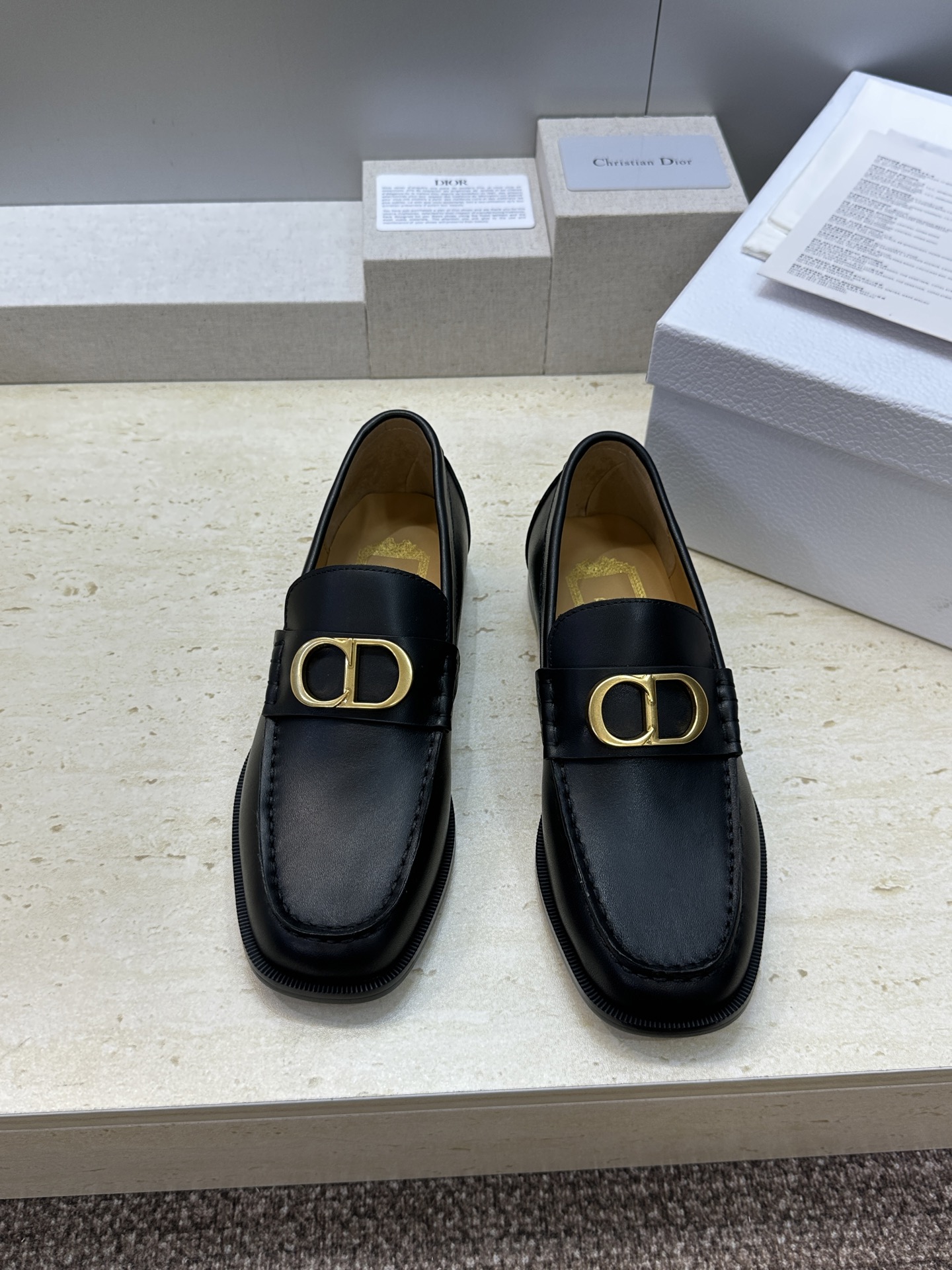 Dior 迪奥2026春夏新款 Palais 低跟方头玛丽珍芭蕾舞女鞋  CD字母logo五金扣时尚拼色