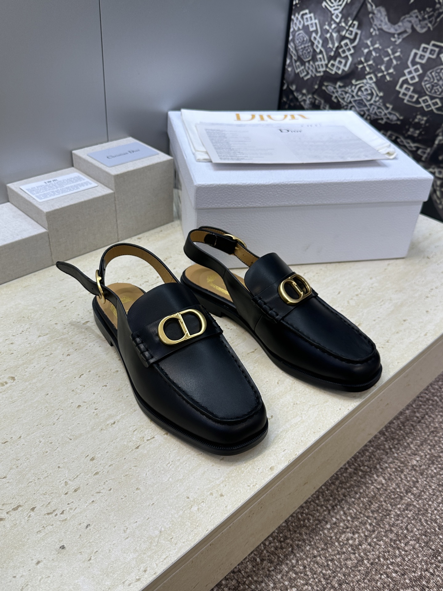 Dior 迪奥2026春夏新款 Palais 低跟方头穆勒女鞋  CD字母logo五金扣时尚拼色后空凉鞋