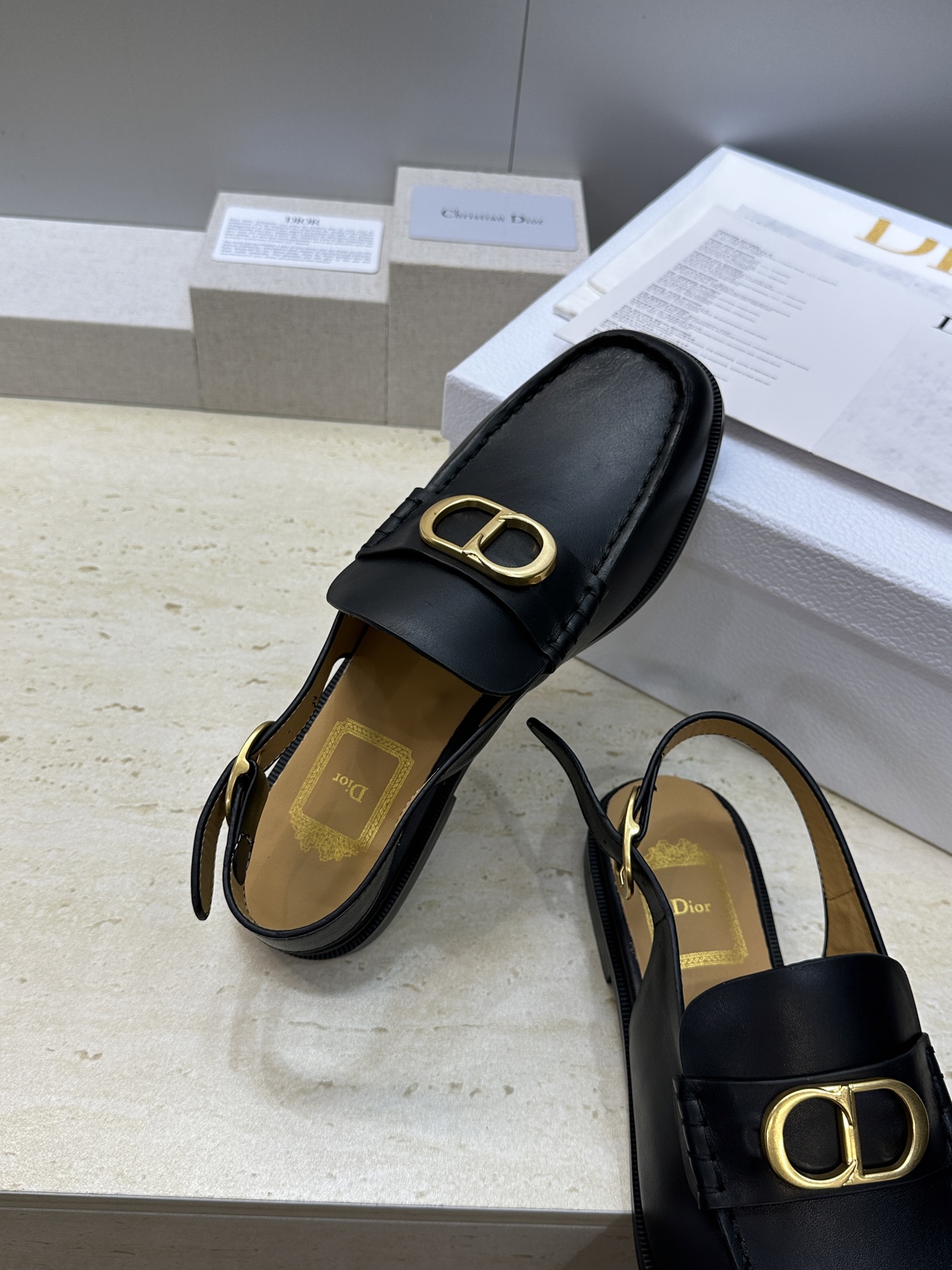 Dior 迪奥2026春夏新款 Palais 低跟方头穆勒女鞋  CD字母logo五金扣时尚拼色后空凉鞋