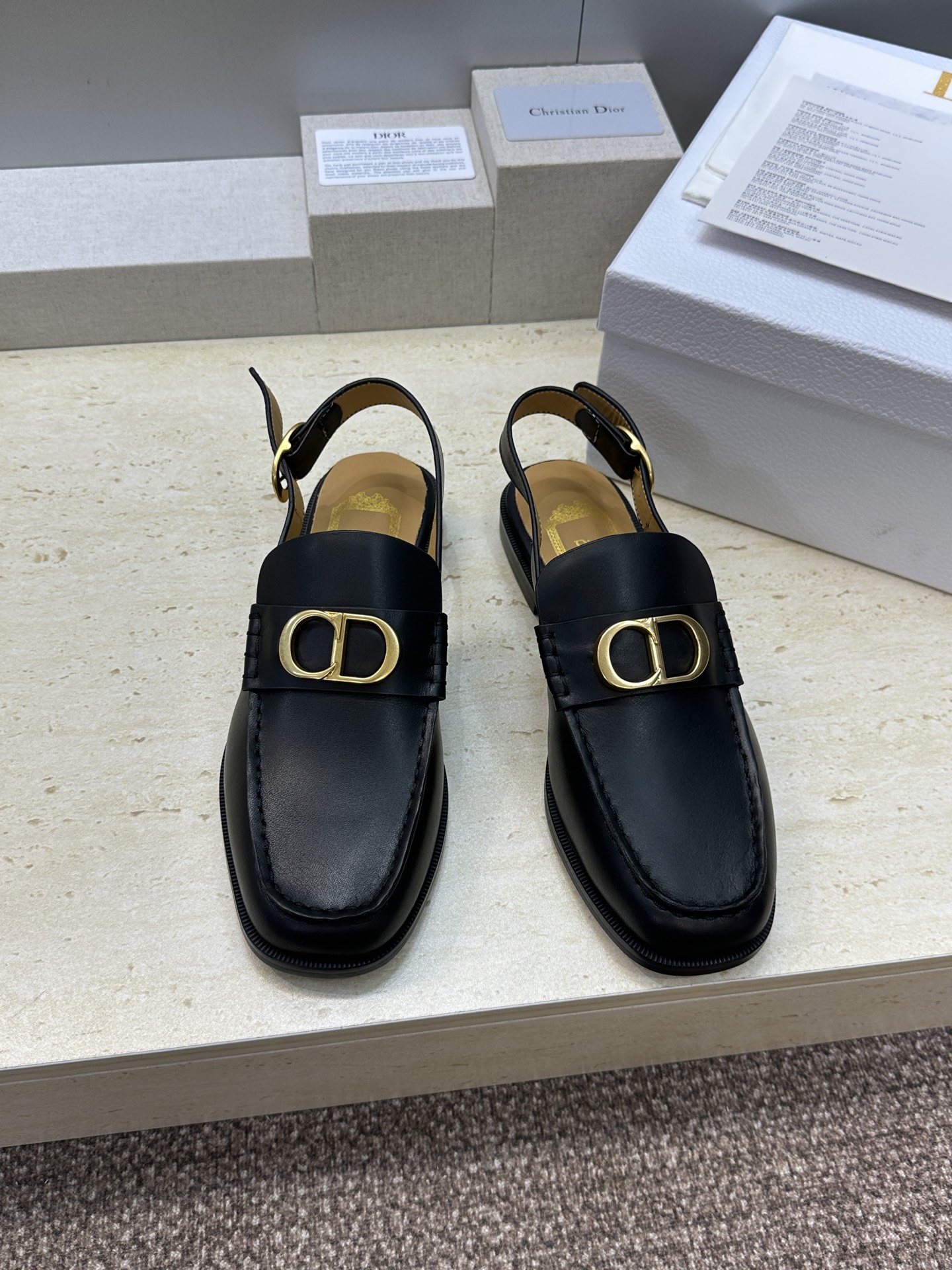 Dior 迪奥2026春夏新款 Palais 低跟方头穆勒女鞋  CD字母logo五金扣时尚拼色后空凉鞋