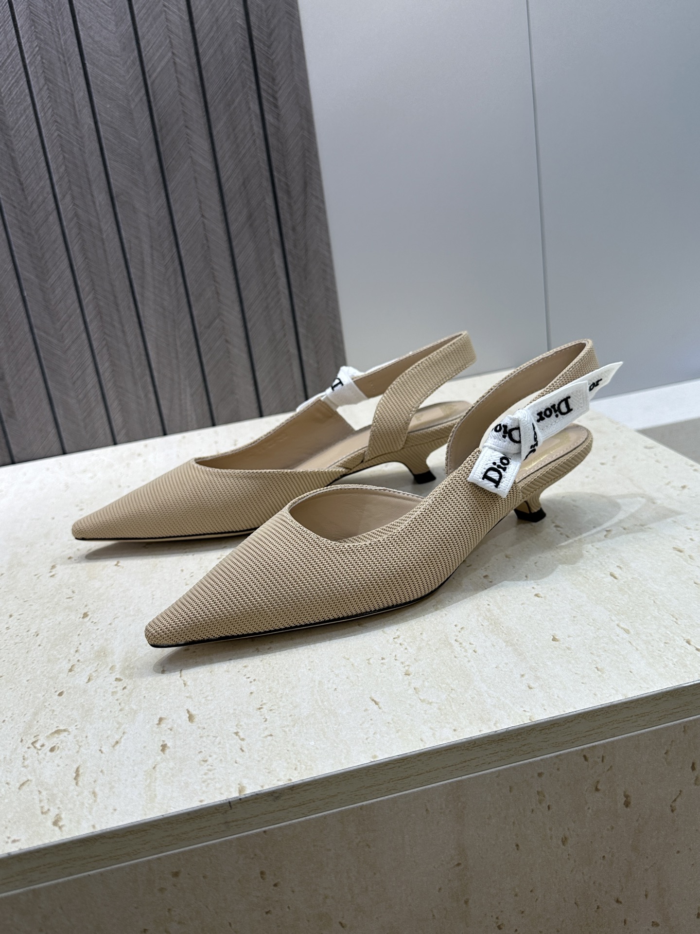 代购级 J‘ADIOR织带后空凉鞋 迪奥 Dior 2026 春夏新款提花刺绣字母logo低跟尖头蝴蝶结