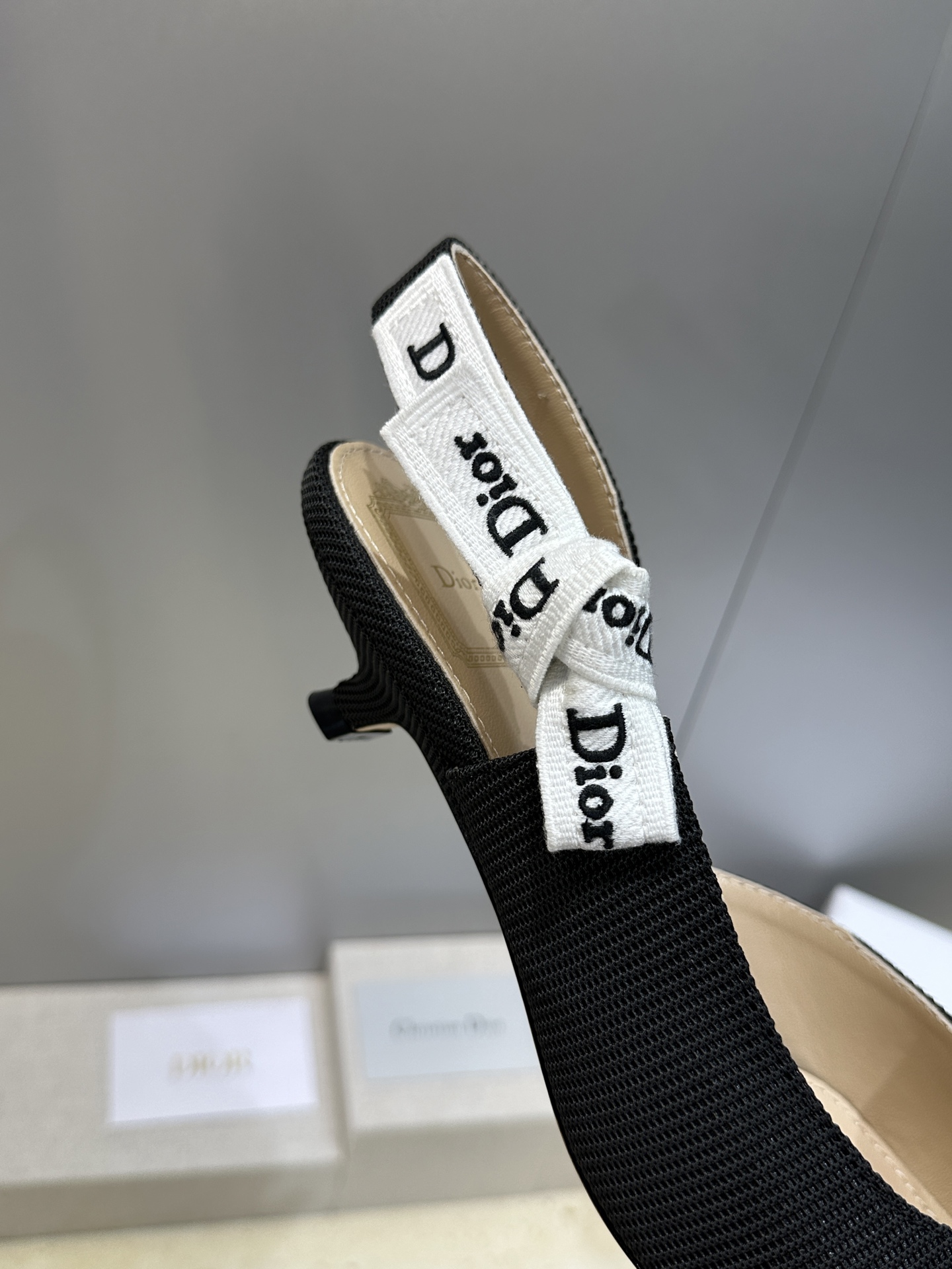 代购级 J‘ADIOR织带后空凉鞋 迪奥 Dior 2026 春夏新款提花刺绣字母logo低跟尖头蝴蝶结