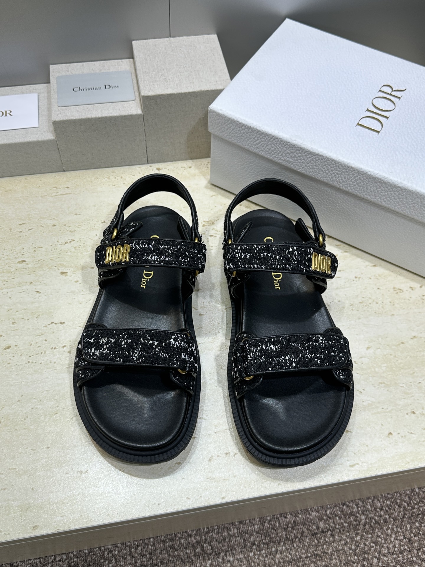 顶级版 迪奥 Dior 春夏经典款 Ract 魔术贴休闲女鞋 CD字母logo五金扣厚底圆头露趾沙滩凉鞋