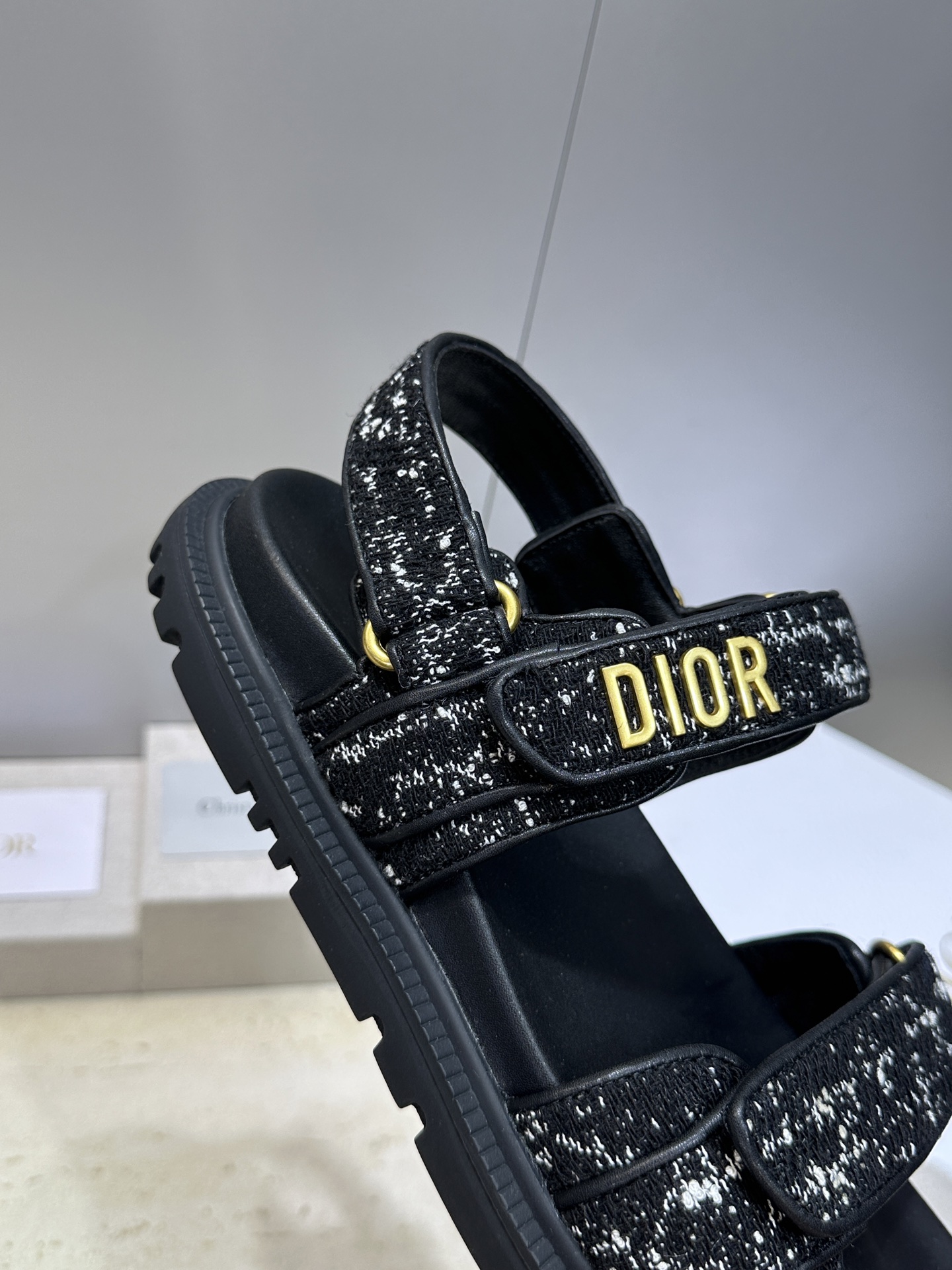 顶级版 迪奥 Dior 春夏经典款 Ract 魔术贴休闲女鞋 CD字母logo五金扣厚底圆头露趾沙滩凉鞋