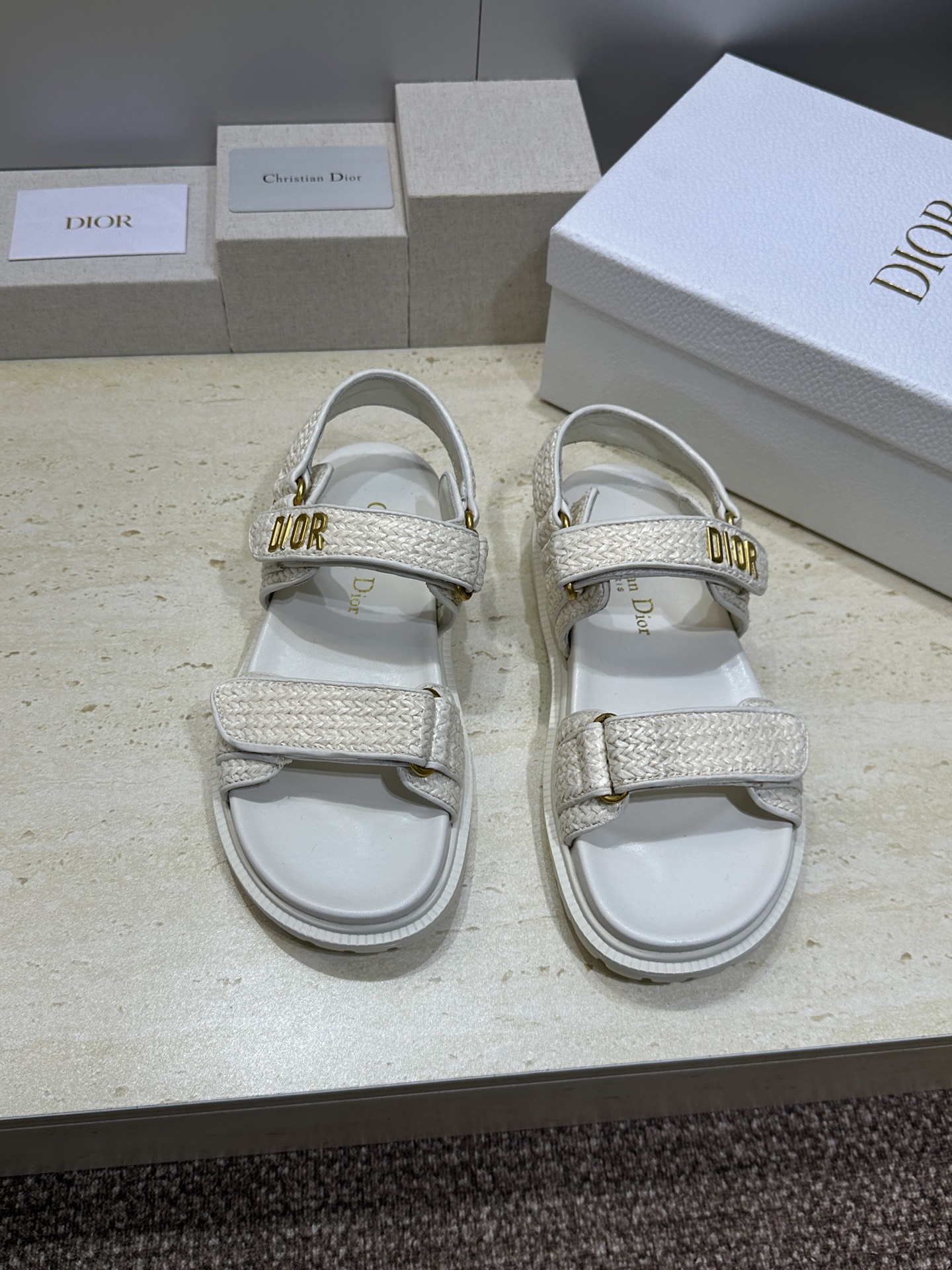 顶级版 迪奥 Dior 春夏经典款 Ract 魔术贴休闲女鞋 CD字母logo五金扣厚底圆头露趾沙滩凉鞋