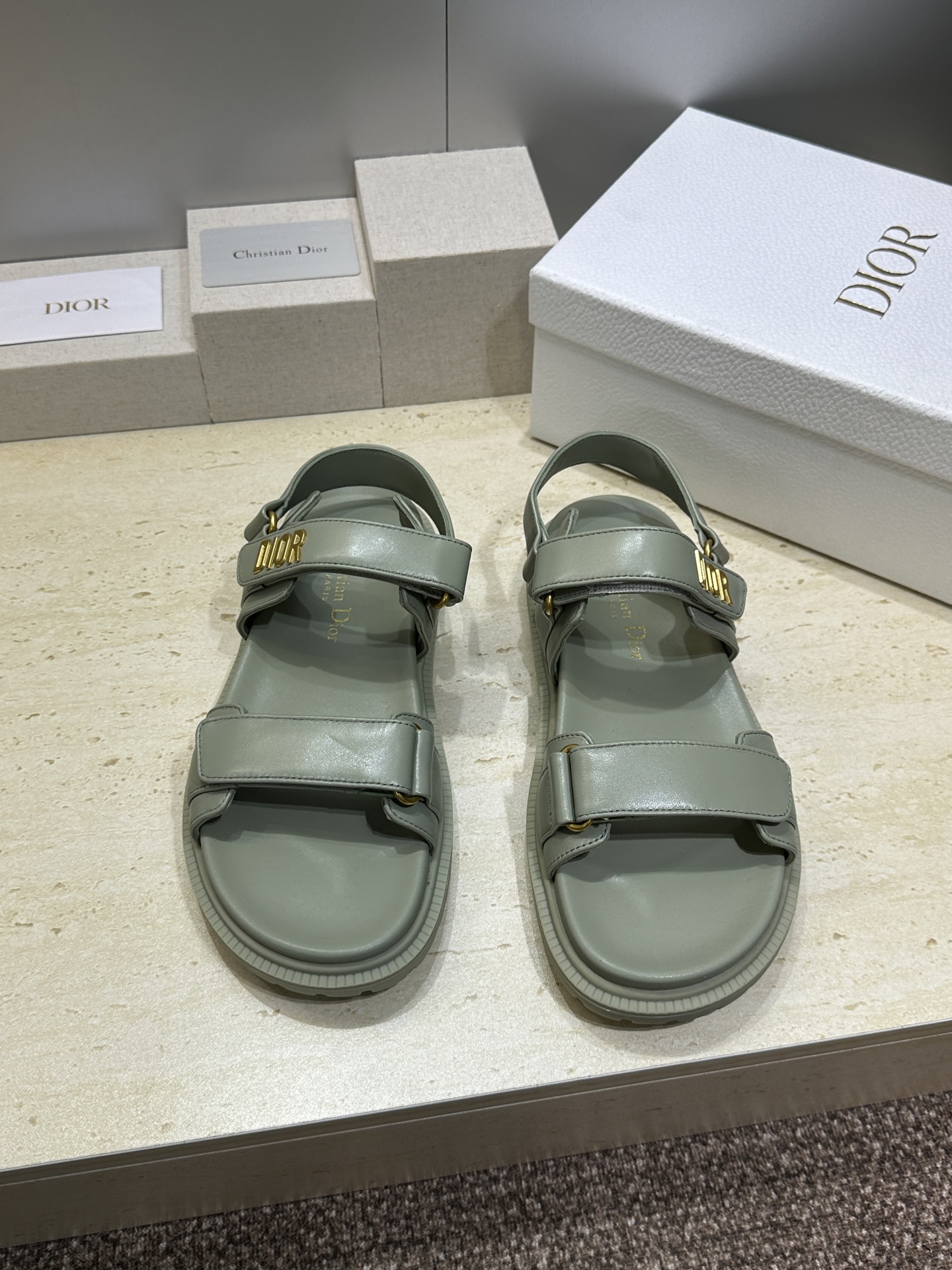 顶级版 迪奥 Dior 春夏经典款 Ract 魔术贴休闲女鞋 CD字母logo五金扣厚底圆头露趾沙滩凉鞋