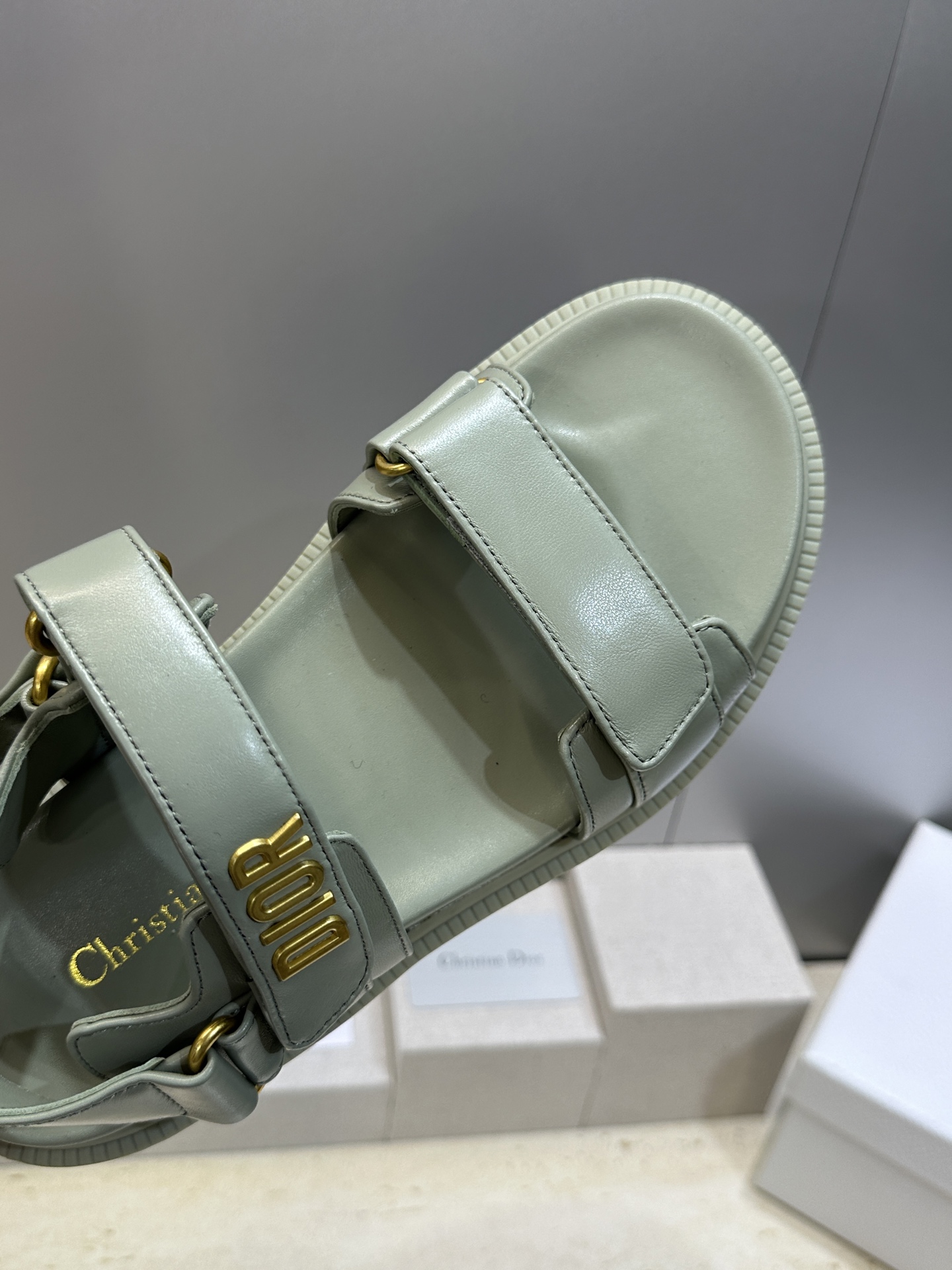 顶级版 迪奥 Dior 春夏经典款 Ract 魔术贴休闲女鞋 CD字母logo五金扣厚底圆头露趾沙滩凉鞋